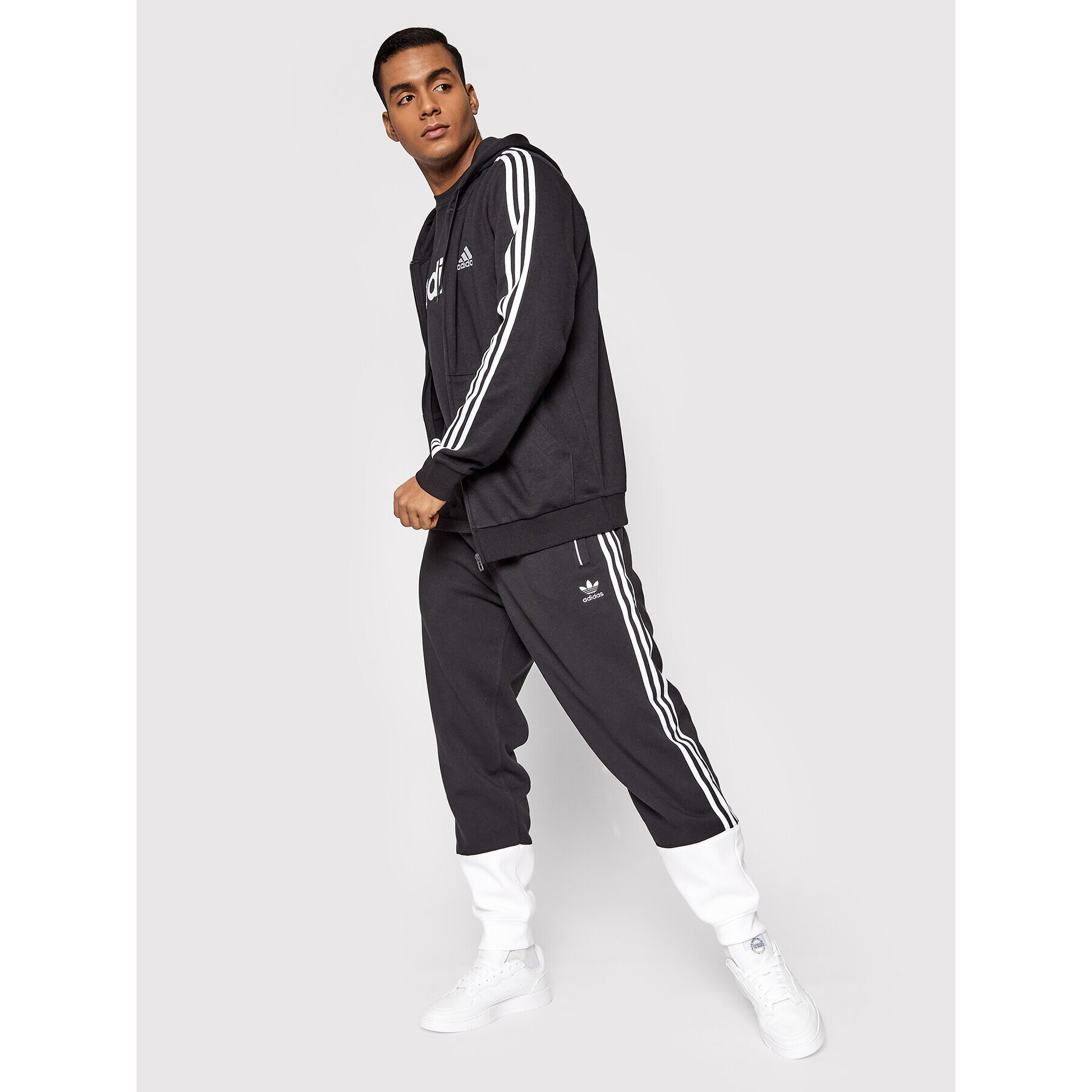 adidas Teplákové kalhoty SST Fleece HC2082 Černá Regular Fit - Pepit.cz