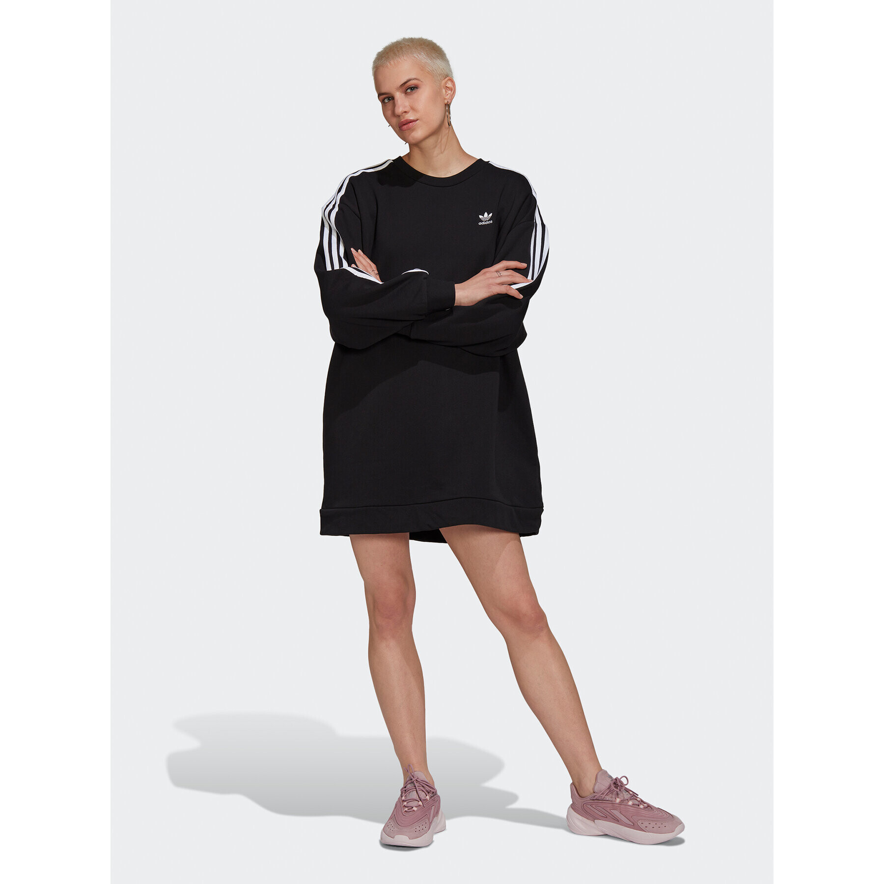 adidas Úpletové šaty adicolor HM4688 Černá Relaxed Fit - Pepit.cz