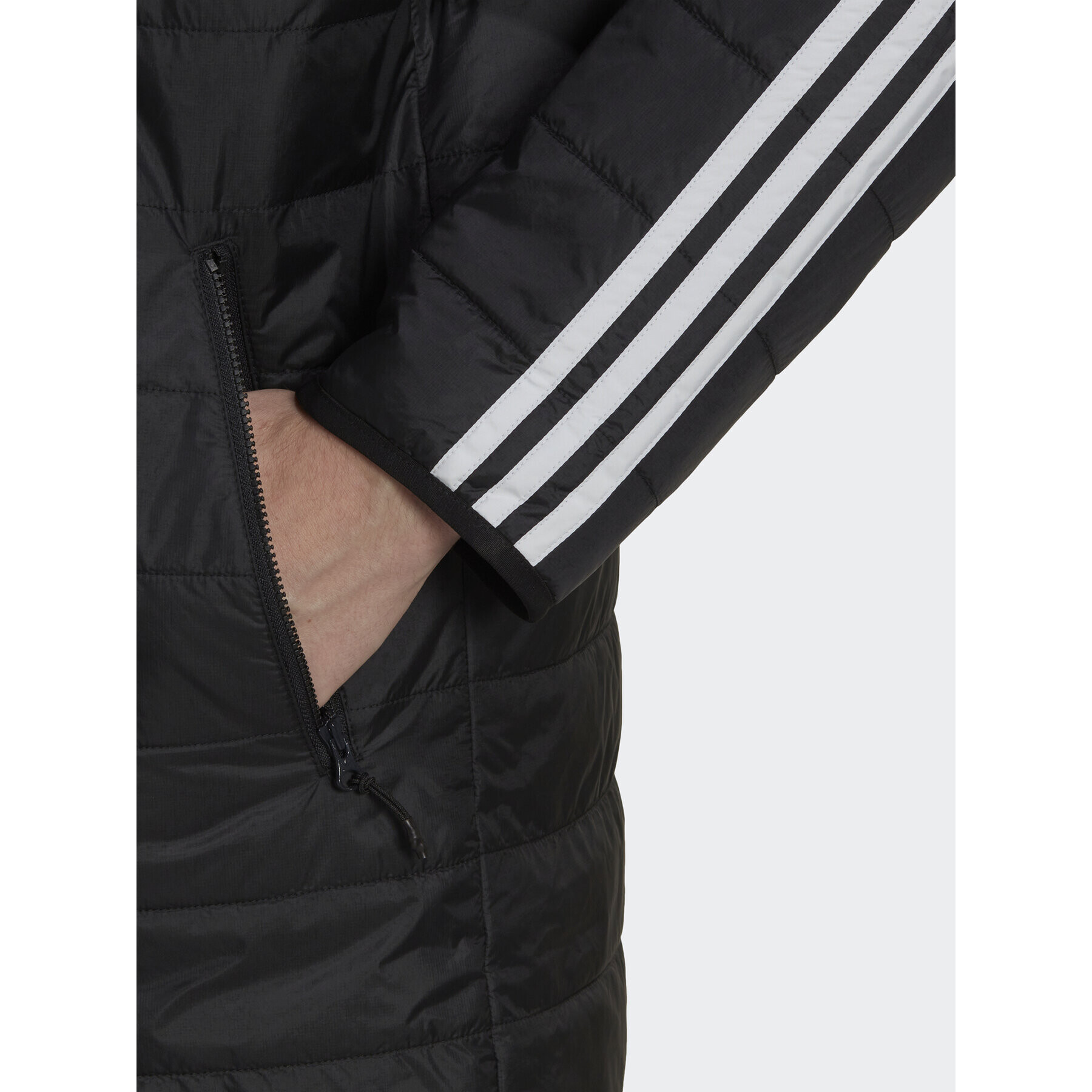 adidas Vatovaná bunda HM2461 Černá Regular Fit - Pepit.cz