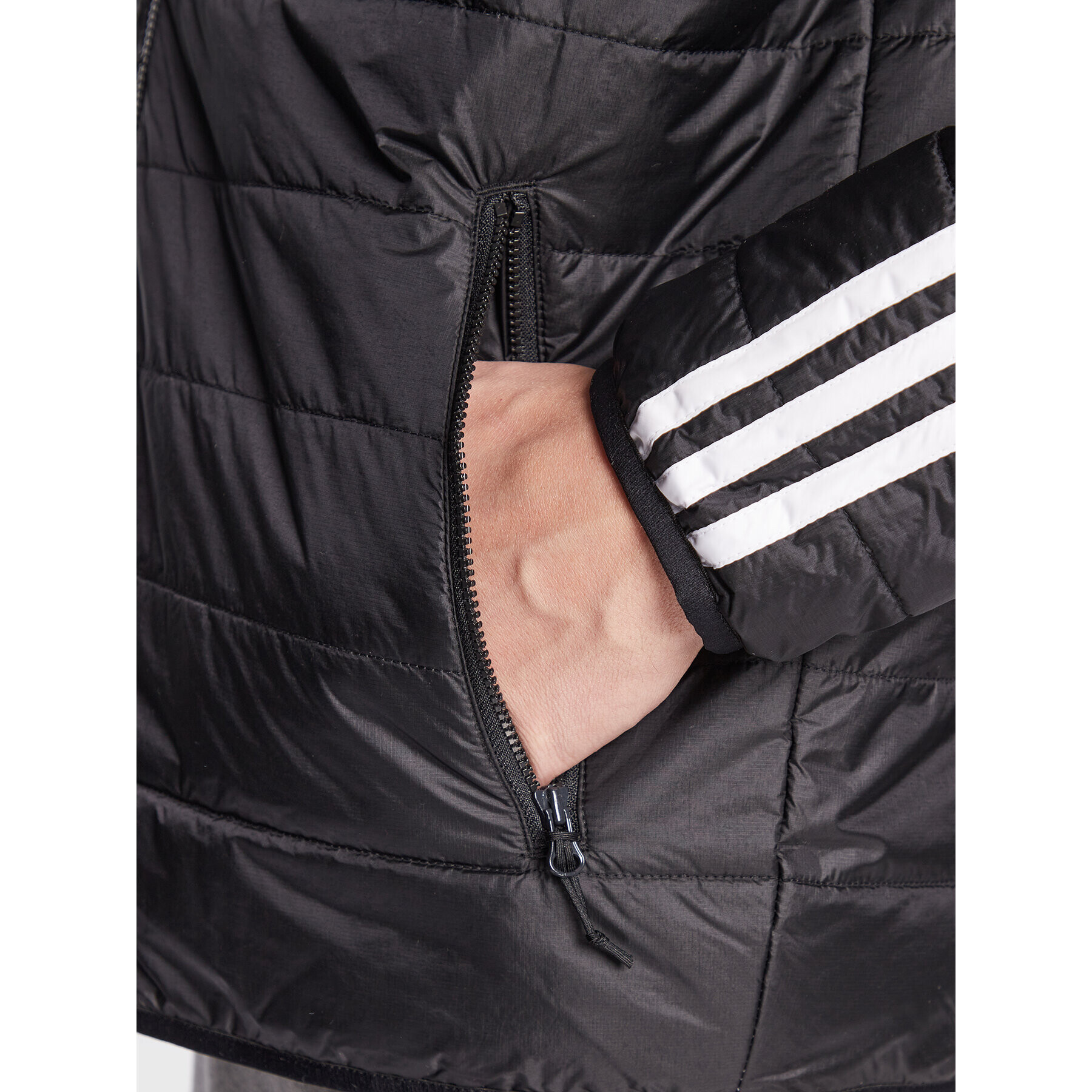 adidas Vatovaná bunda Puffer HL9211 Černá Regular Fit - Pepit.cz