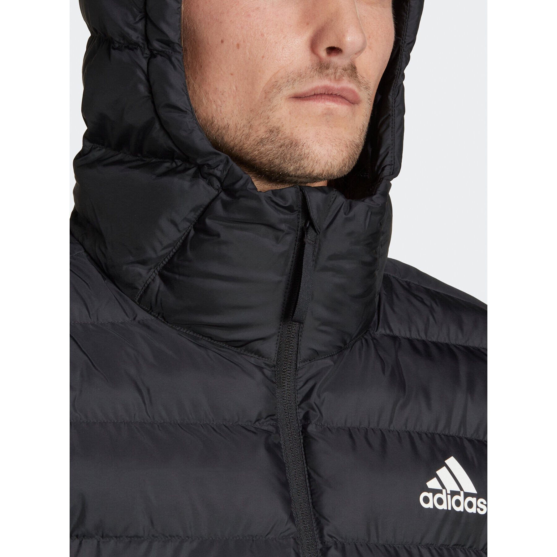 adidas Vatovaná bunda SDP 2.0 Insulated HI0940 Černá Regular Fit - Pepit.cz