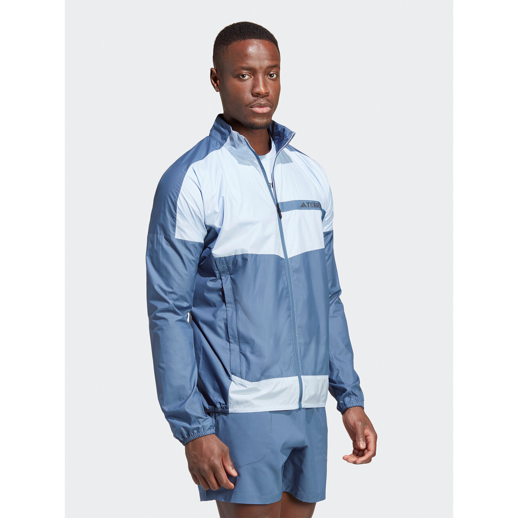 adidas Větrovka Terrex Multi Windbreaker HM4028 Modrá Regular Fit - Pepit.cz