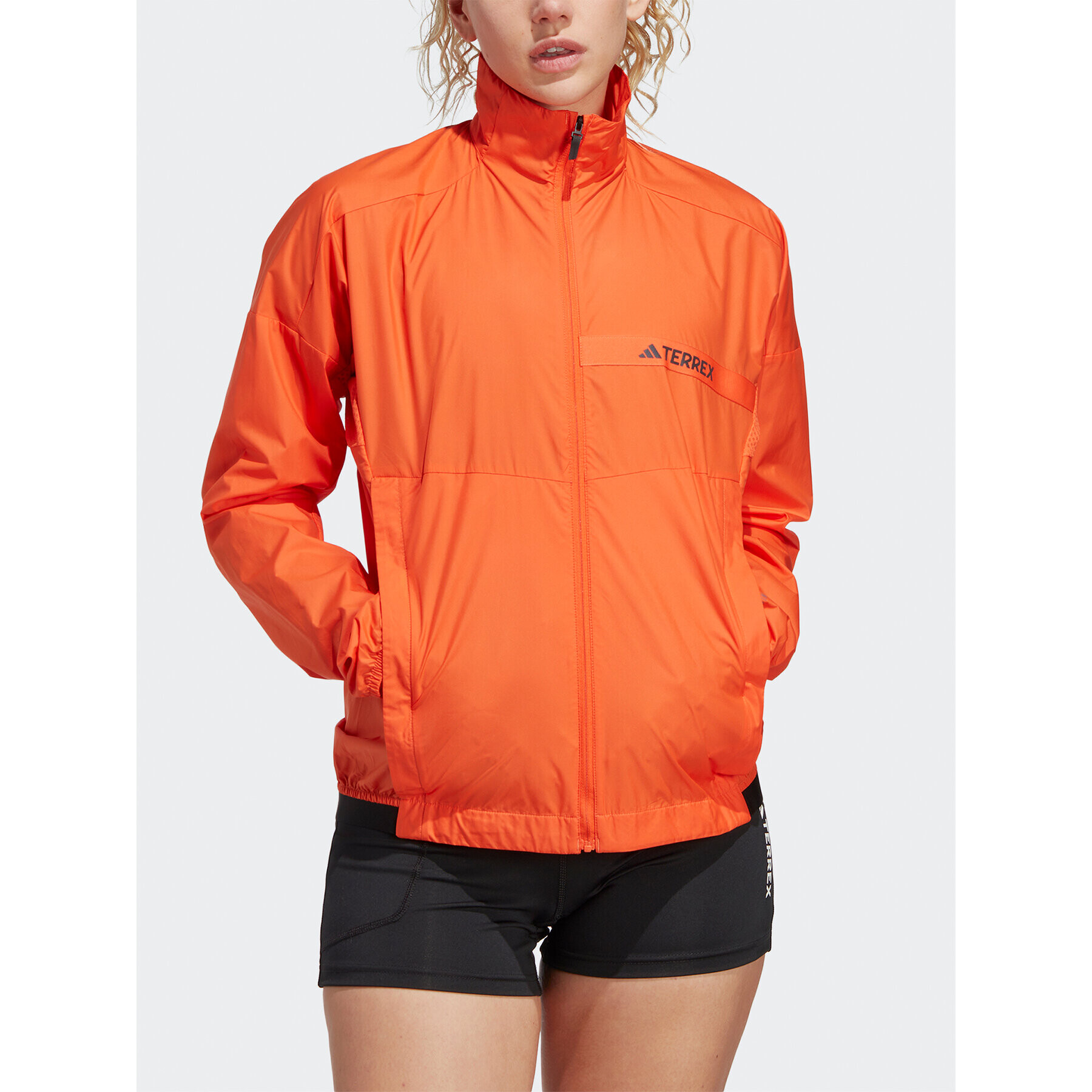 adidas Větrovka Terrex Multi Windbreaker HZ4237 Oranžová Regular Fit - Pepit.cz