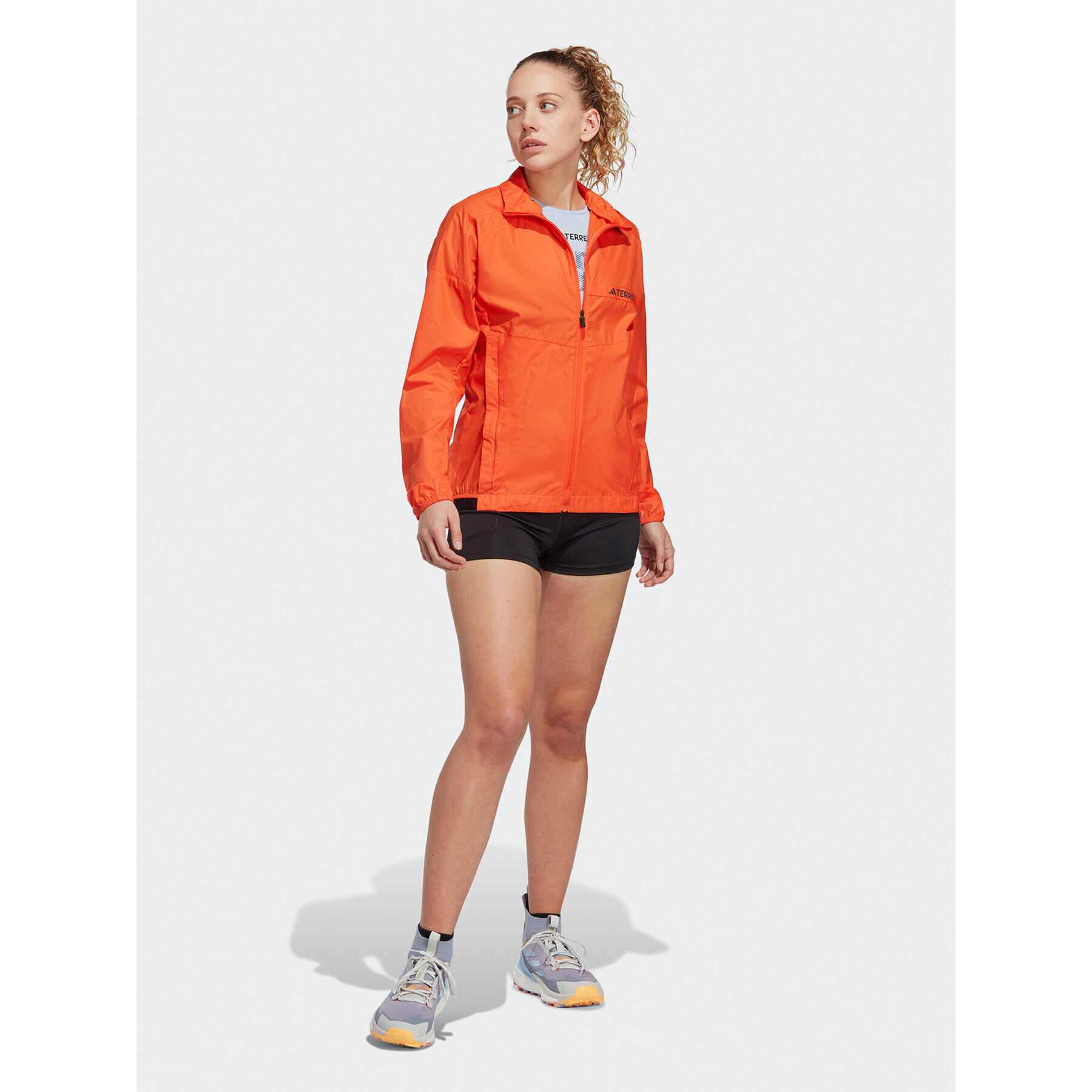 adidas Větrovka Terrex Multi Windbreaker HZ4237 Oranžová Regular Fit - Pepit.cz