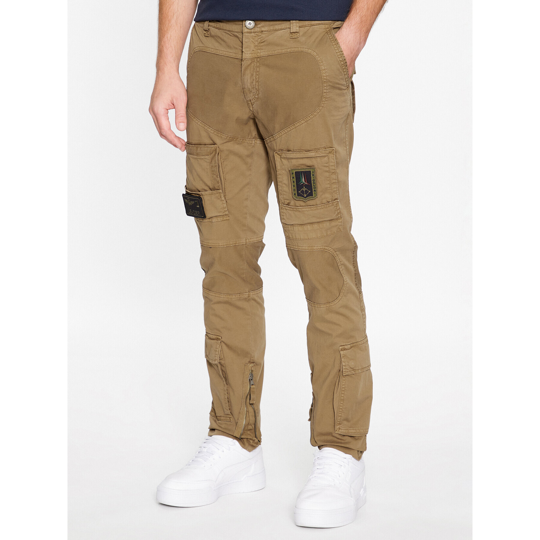 Aeronautica Militare Kalhoty z materiálu 232PA1387CT1493 Hnědá Regular Fit - Pepit.cz