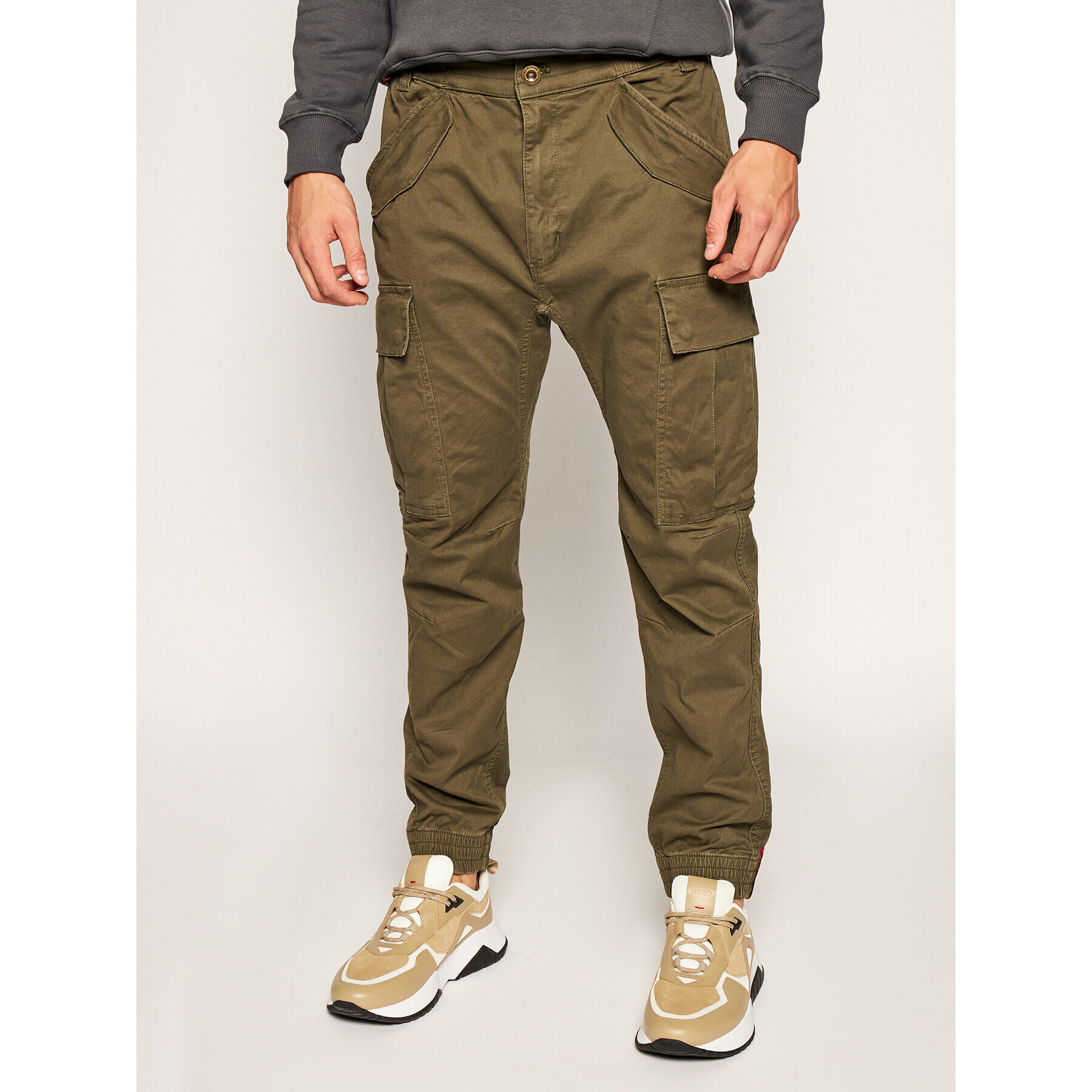 Alpha Industries Joggers kalhoty Airman 188201 Zelená Tapered Fit - Pepit.cz