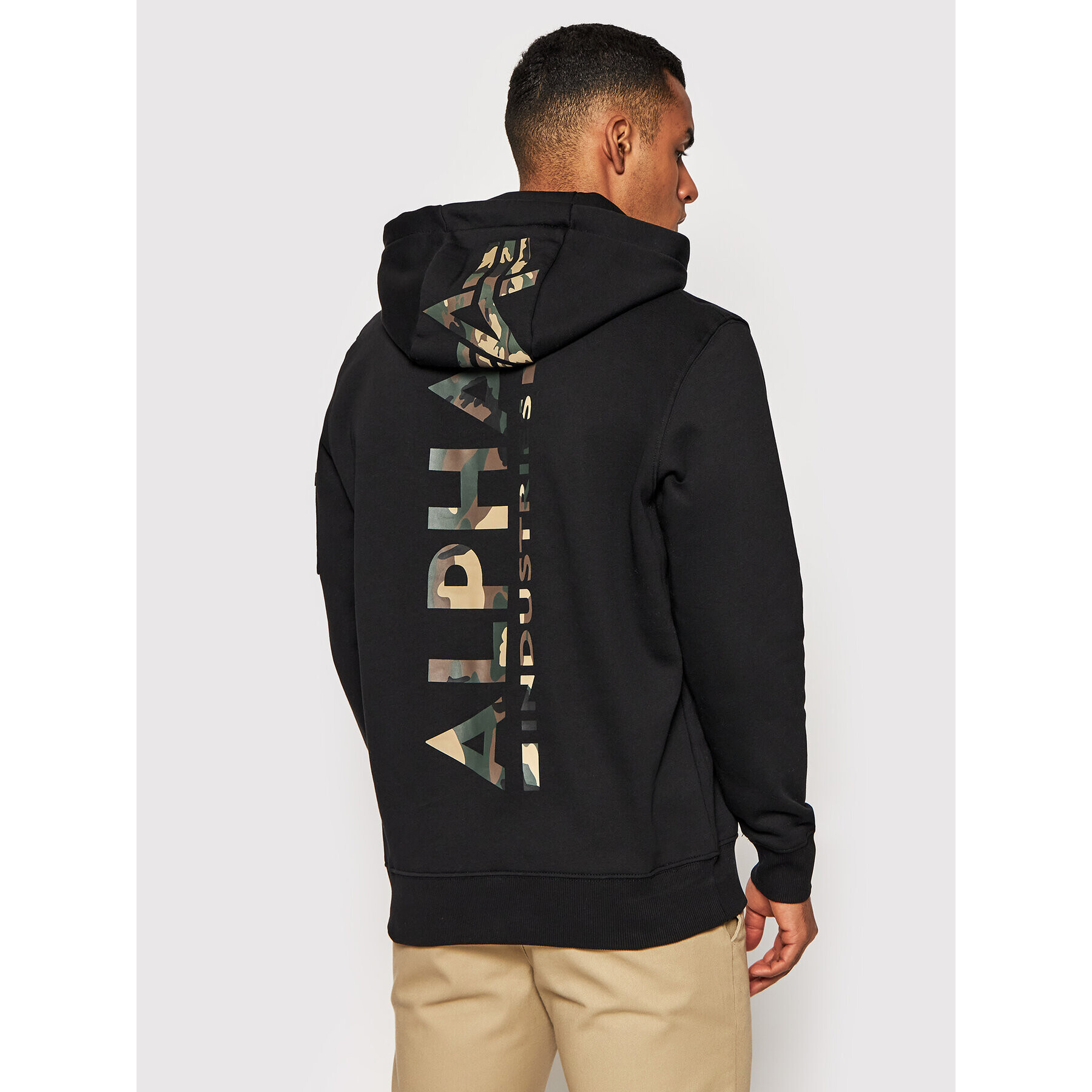 Alpha Industries Mikina Back Print Como Print 178318CP Černá Regular Fit - Pepit.cz