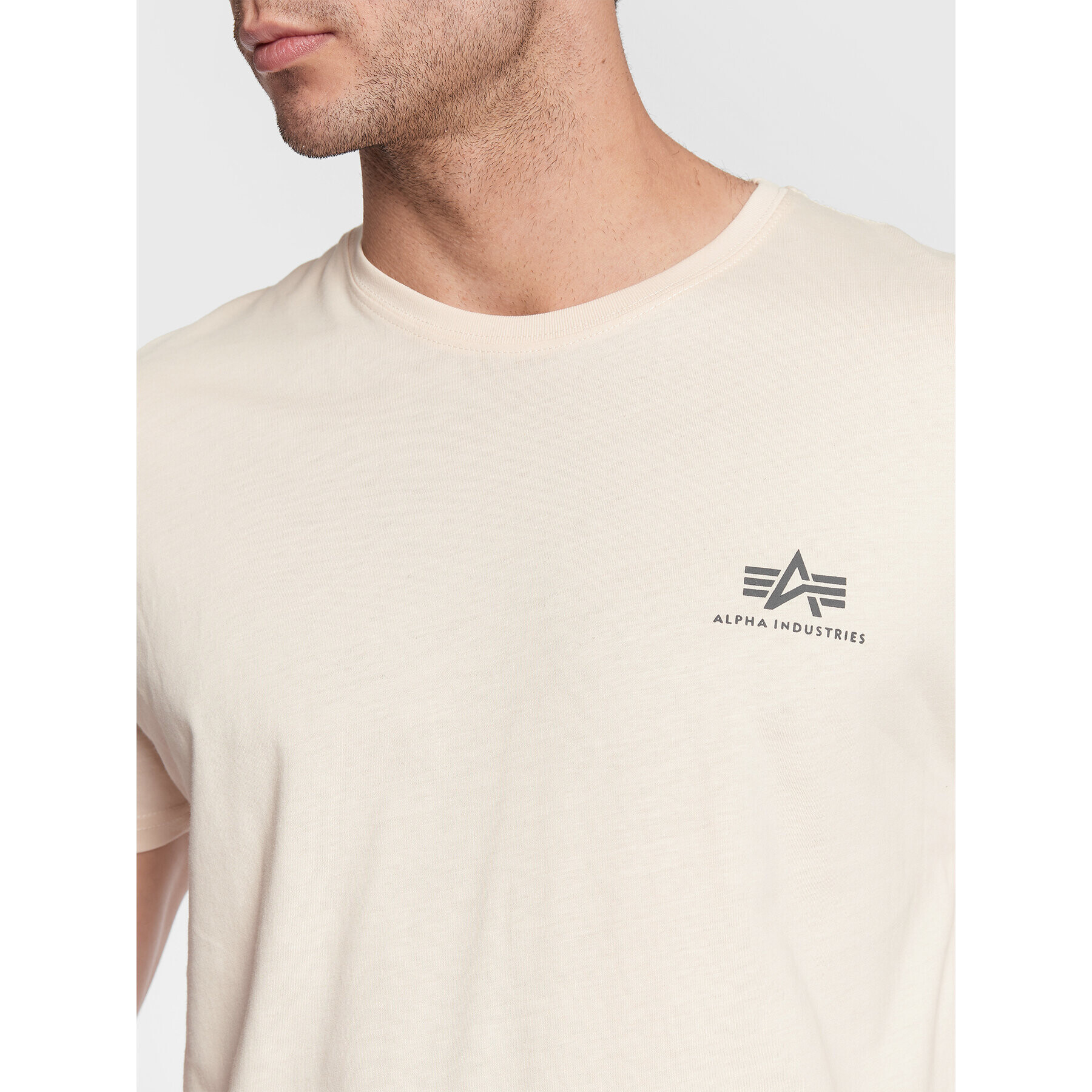 Alpha Industries T-Shirt Backprint 128507 Béžová Regular Fit - Pepit.cz