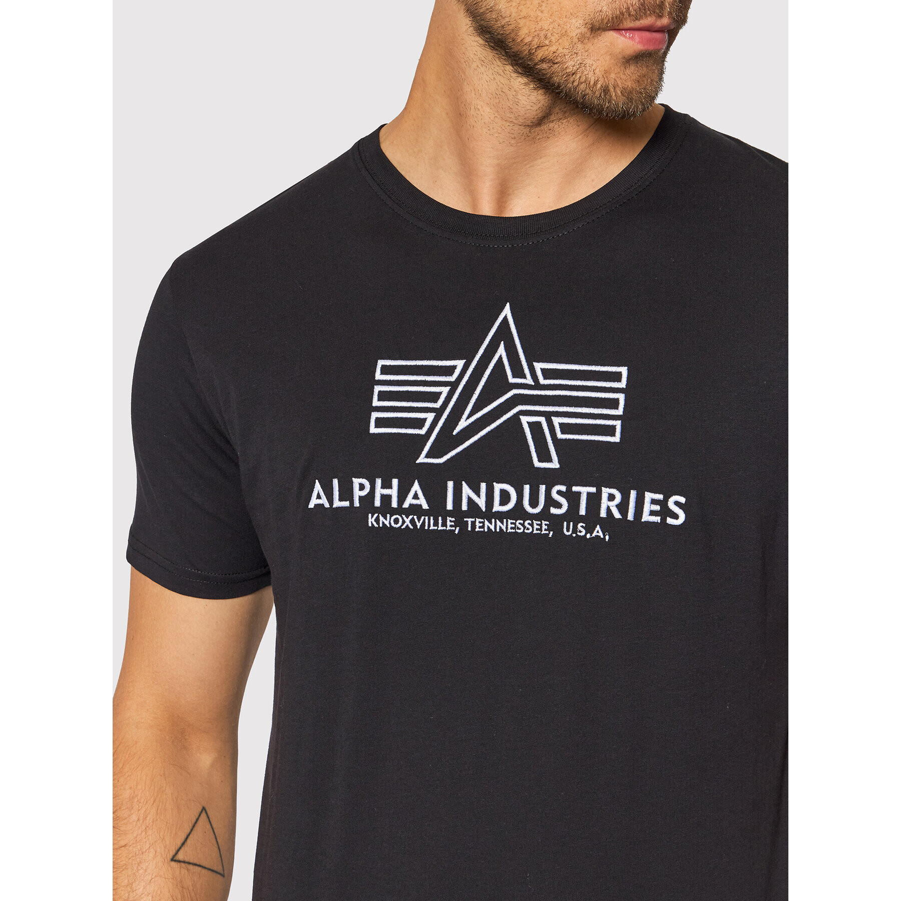 Alpha Industries T-Shirt Basic 118505 Černá Regular Fit - Pepit.cz