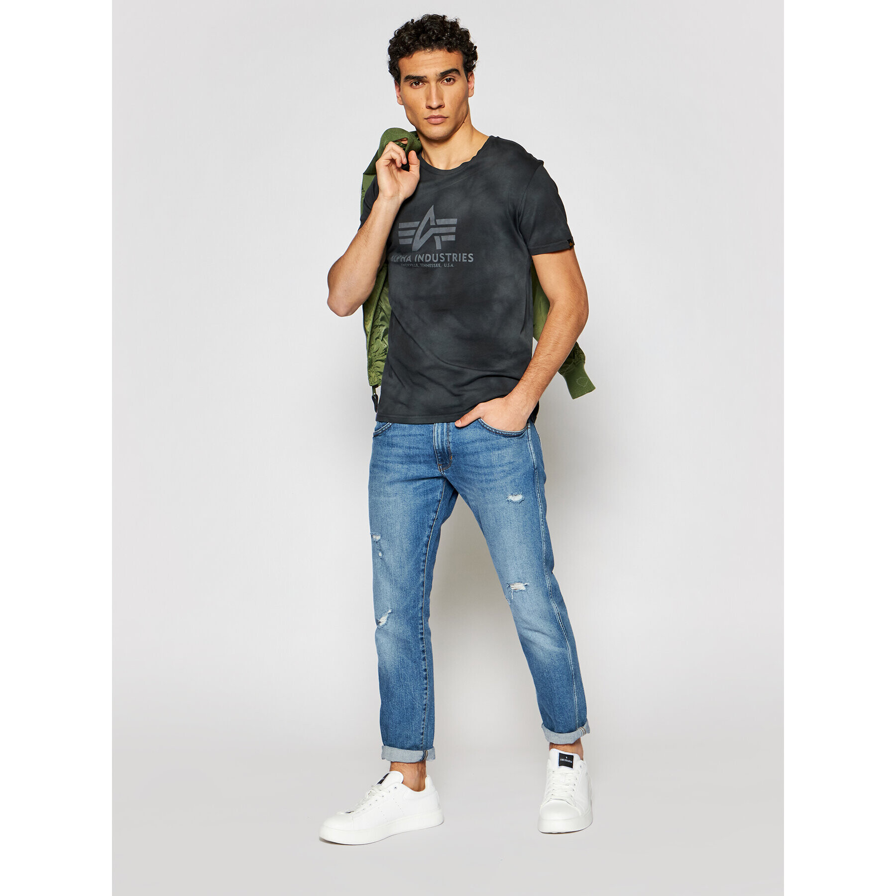 Alpha Industries T-Shirt Basic T Batik 116517 Černá Regular Fit - Pepit.cz