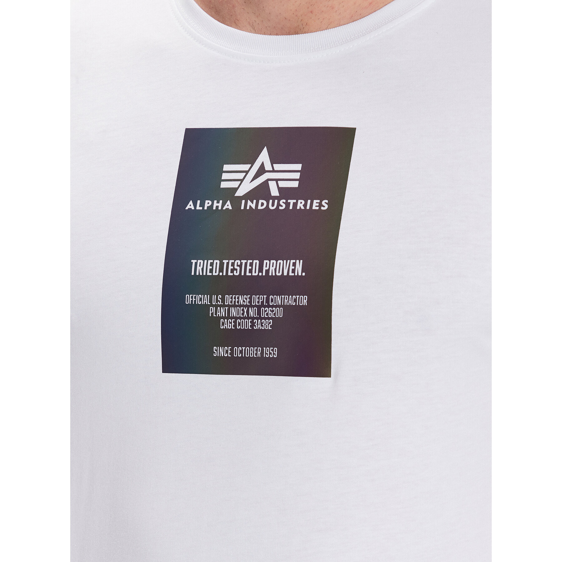 Alpha Industries T-Shirt Rainbow Reflective Label T 126501RR Bílá Regular Fit - Pepit.cz