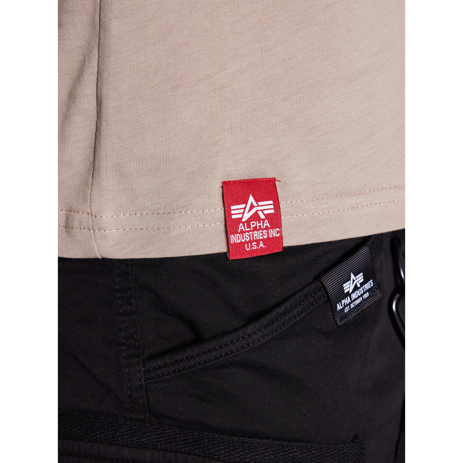 Alpha Industries T-Shirt Roll-Up 106509 Hnědá Regular Fit - Pepit.cz