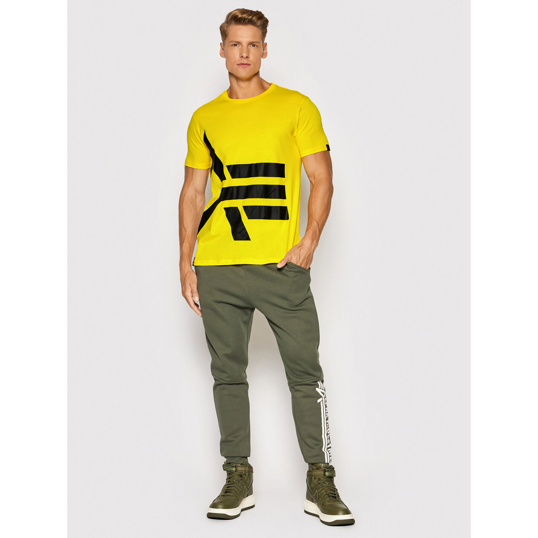 Alpha Industries T-Shirt Side Logo 118508 Žlutá Regular Fit - Pepit.cz