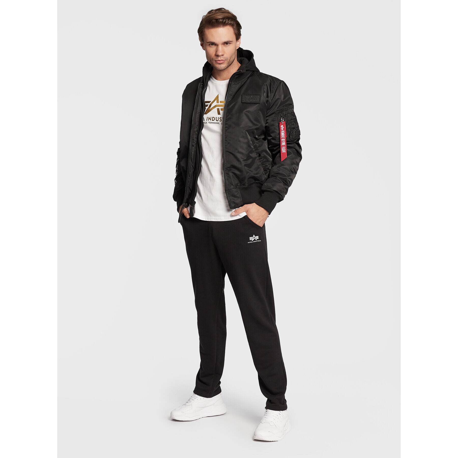 Alpha Industries Teplákové kalhoty Basic 108367 Černá Regular Fit - Pepit.cz