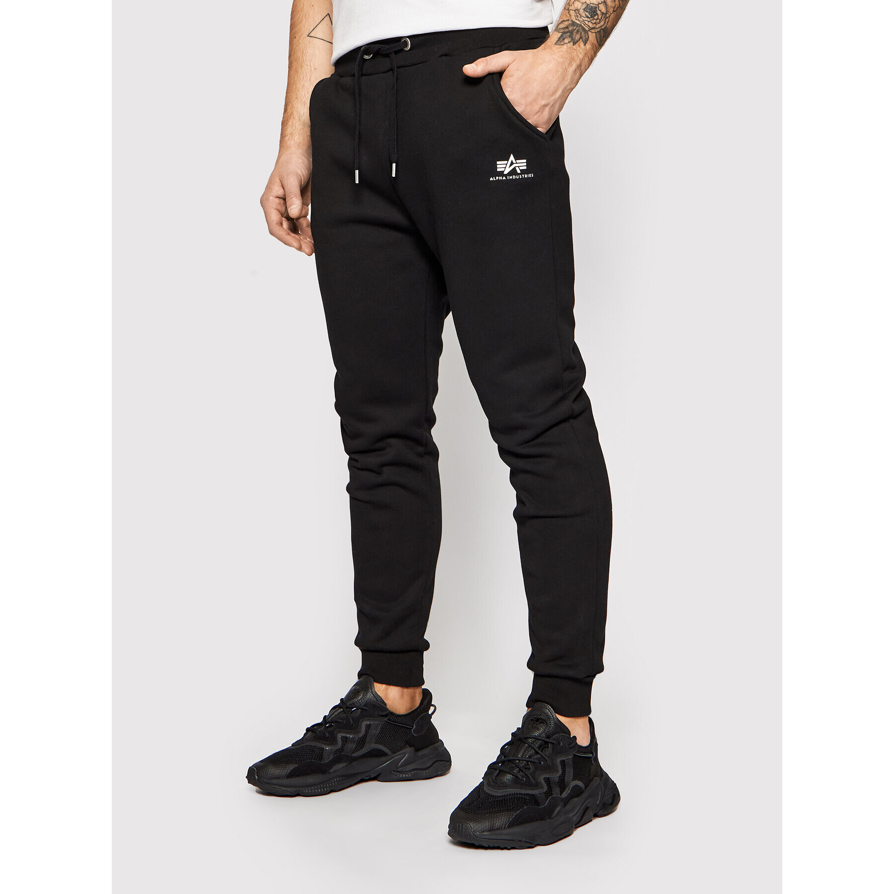 Alpha Industries Teplákové kalhoty Basic Jogger 116370 Černá Slim Fit - Pepit.cz