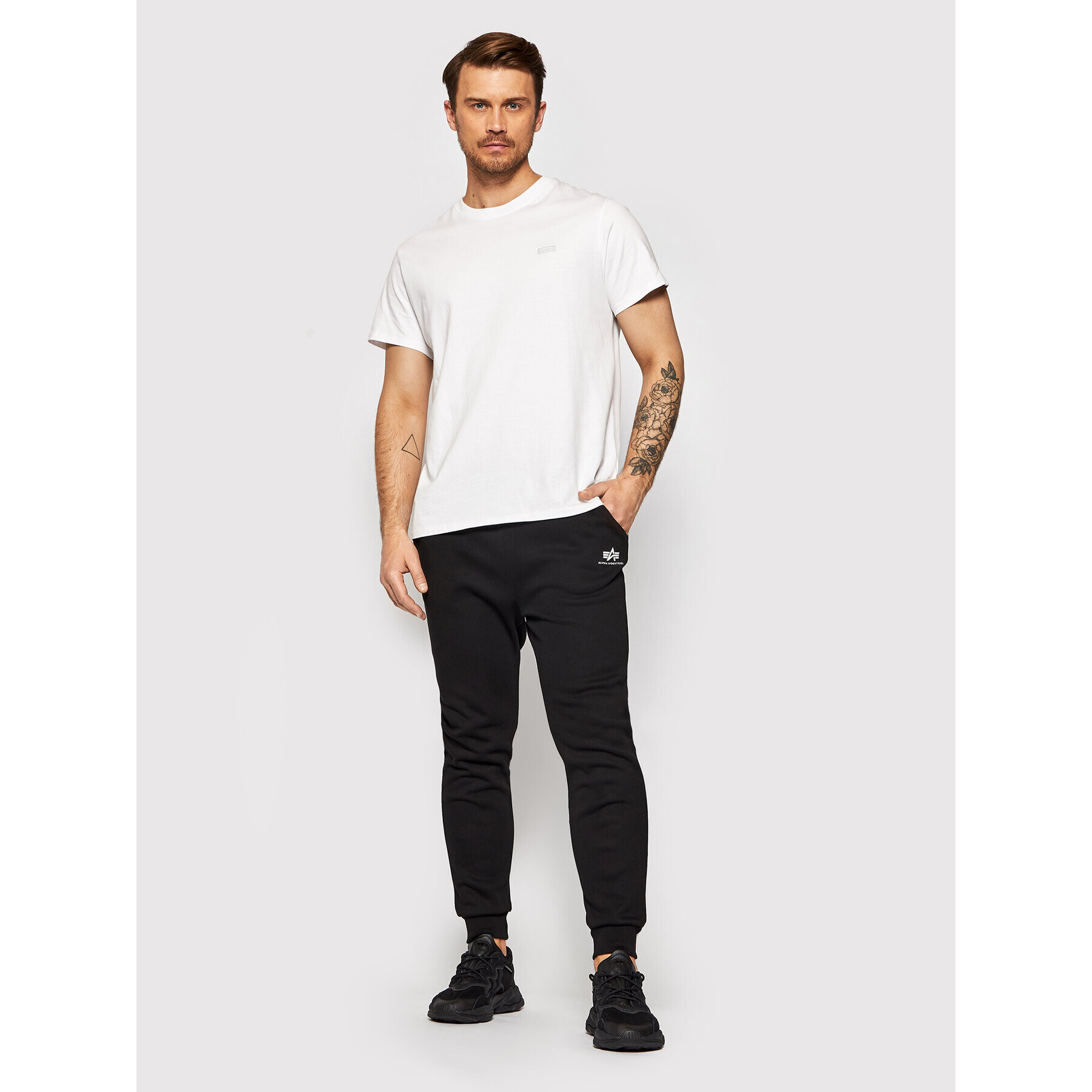 Alpha Industries Teplákové kalhoty Basic Jogger 116370 Černá Slim Fit - Pepit.cz