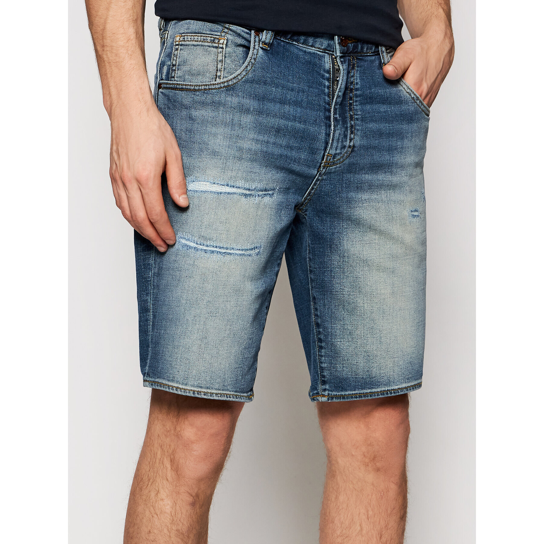 Armani Exchange Džínové šortky 3KZJ80 Z1LRZ 1500 Modrá Slim Fit - Pepit.cz