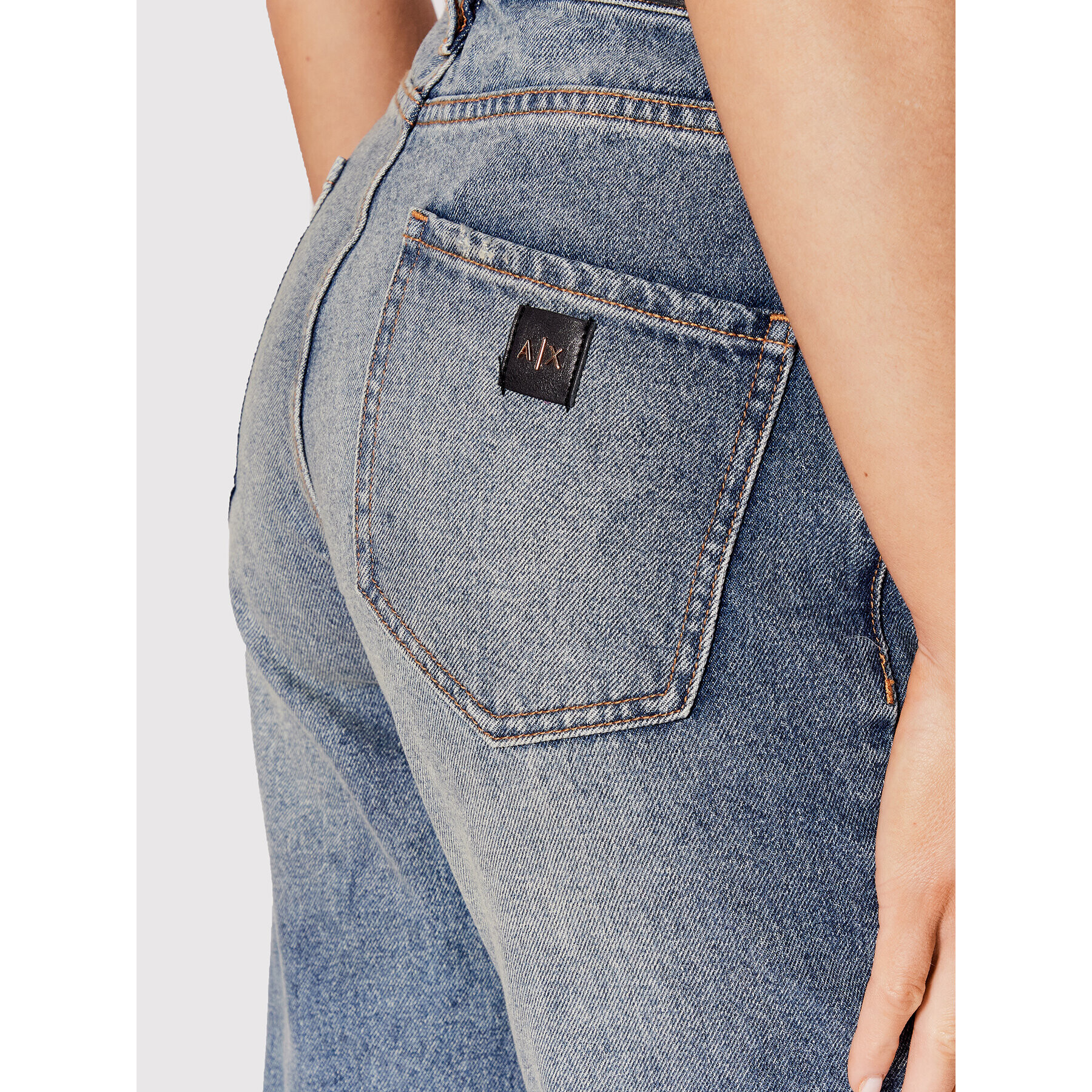 Armani Exchange Jeansy 3LYJ16 Y1SHZ 1500 Tmavomodrá Boyfriend Fit - Pepit.cz