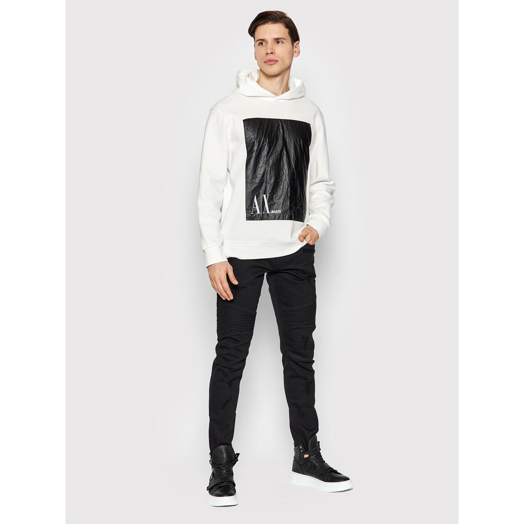 Armani Exchange Mikina 3LZMJE ZJYAZ 2181 Bílá Regular Fit - Pepit.cz