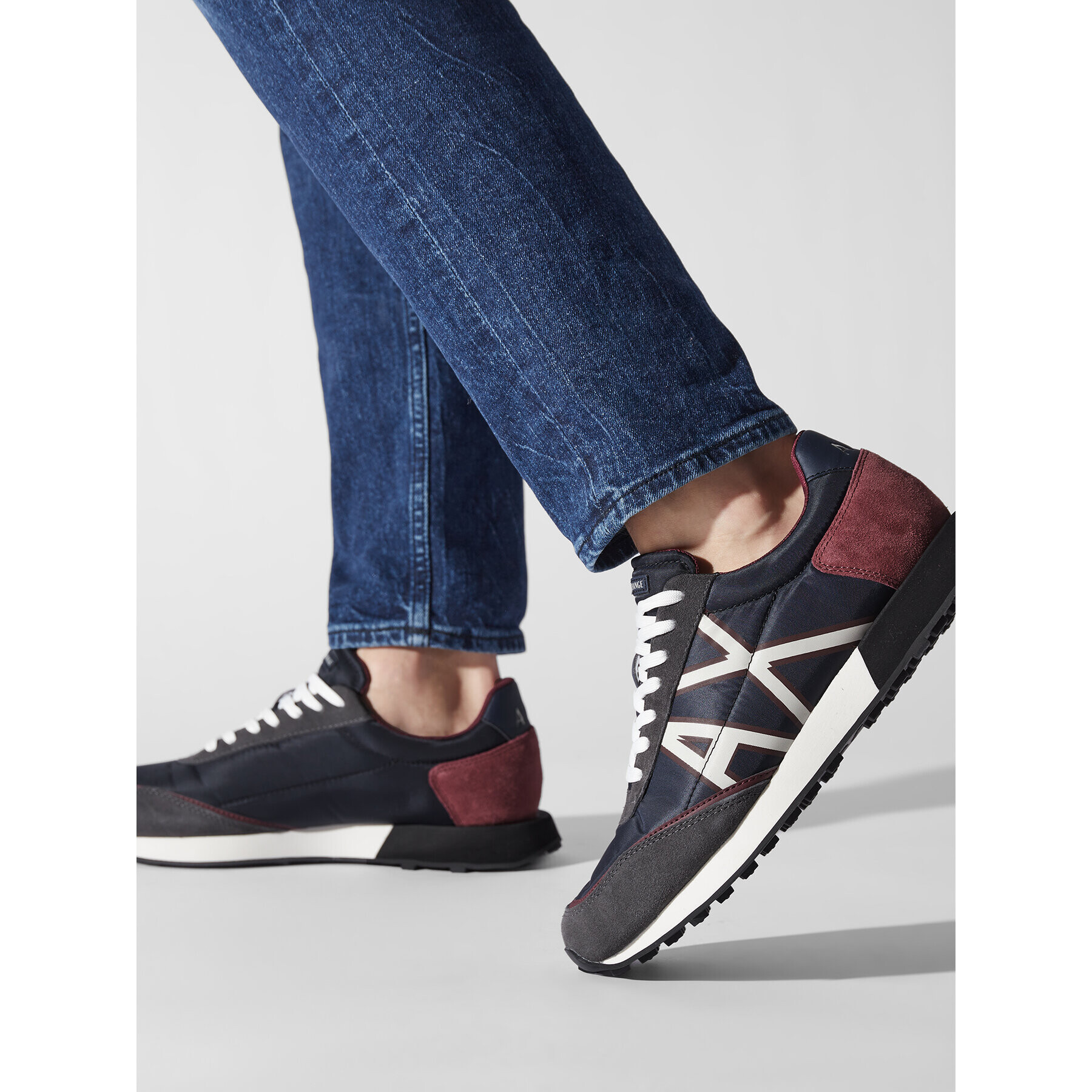 Armani Exchange Sneakersy XUX157 XV588 S076 Tmavomodrá - Pepit.cz