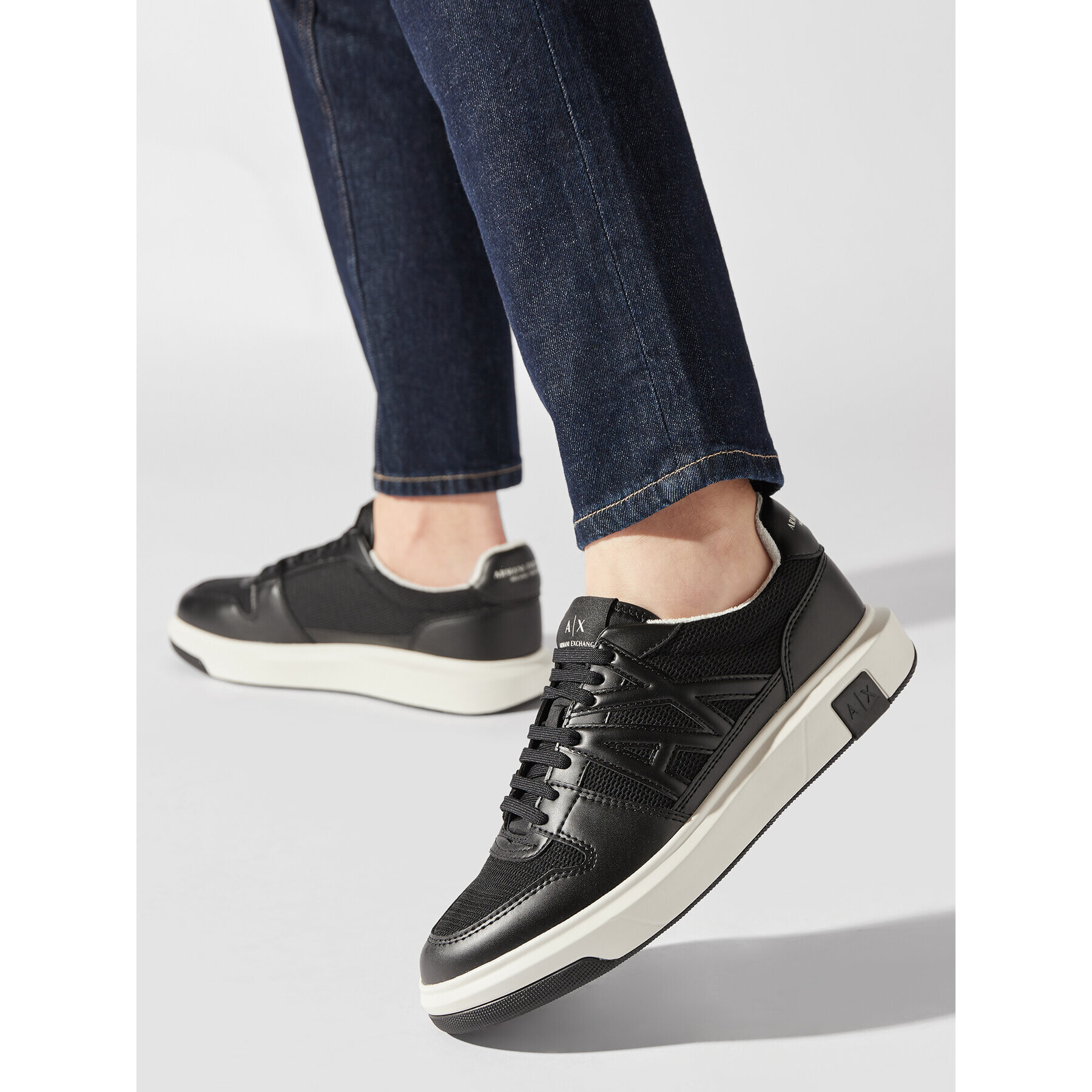 Armani Exchange Sneakersy XUX161 XV645 00002 Černá - Pepit.cz