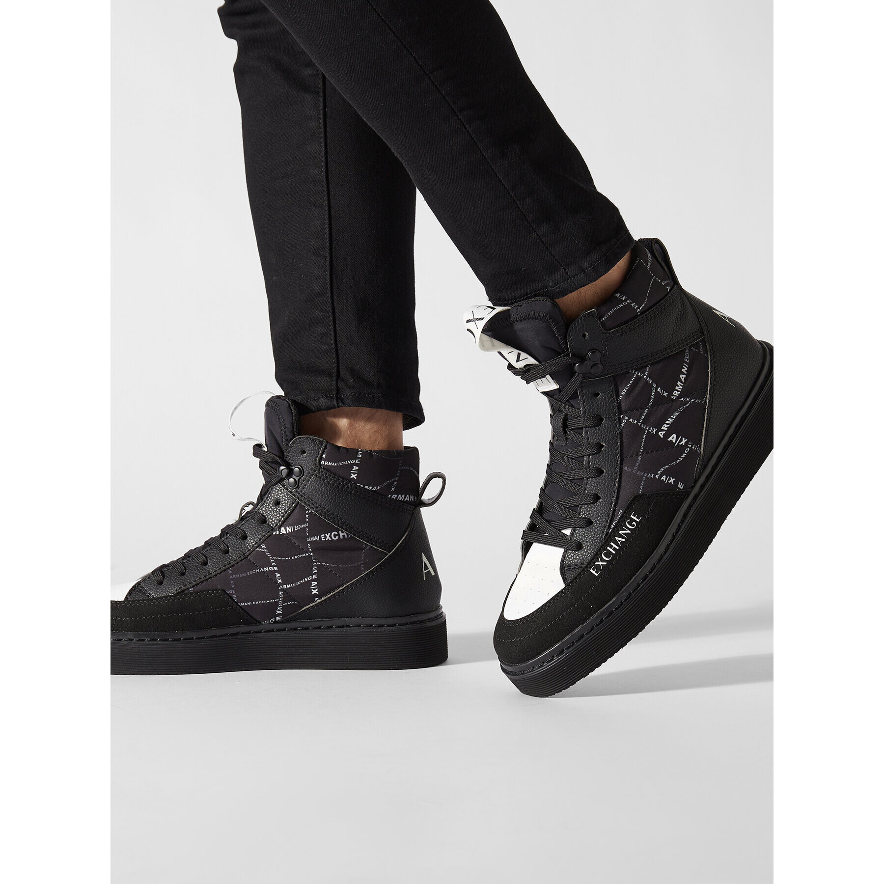 Armani Exchange Sneakersy XUZ043 XV640 S277 Černá - Pepit.cz