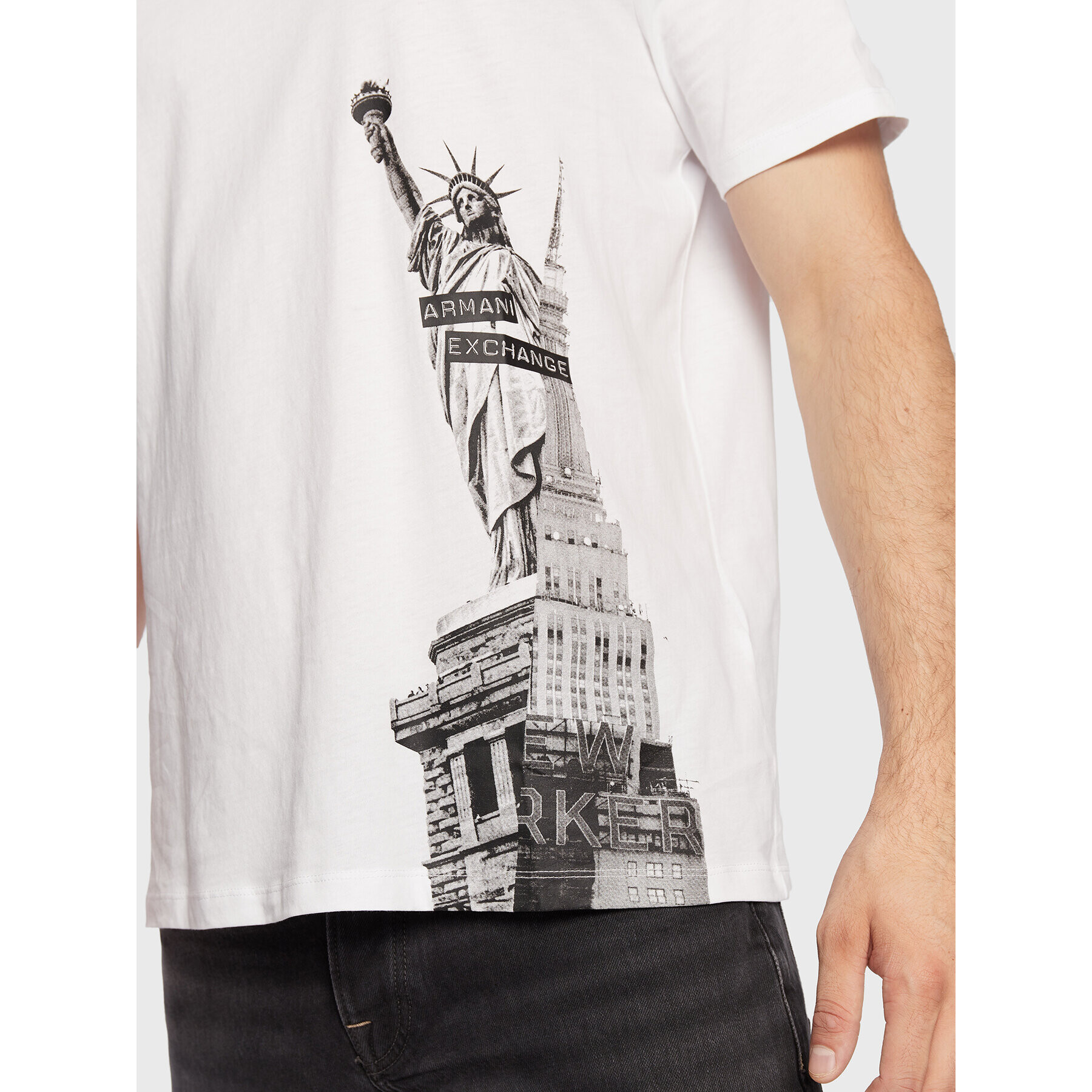 Armani Exchange T-Shirt 6LZTJH ZJH4Z 1100 Bílá Regular Fit - Pepit.cz