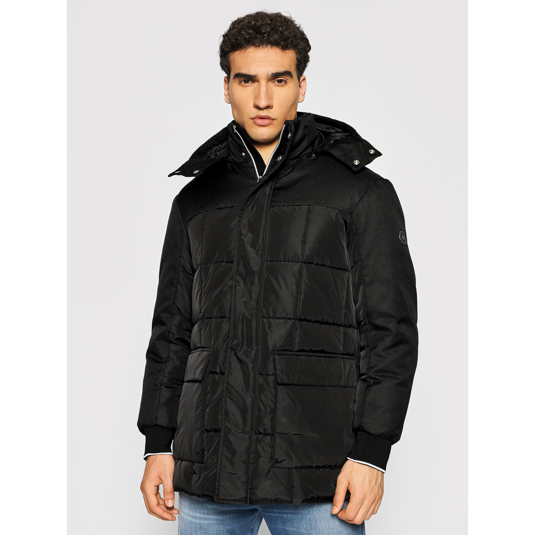 Armani Exchange Vatovaná bunda 6KZK01 ZNSHZ 1200 Černá Regular Fit - Pepit.cz