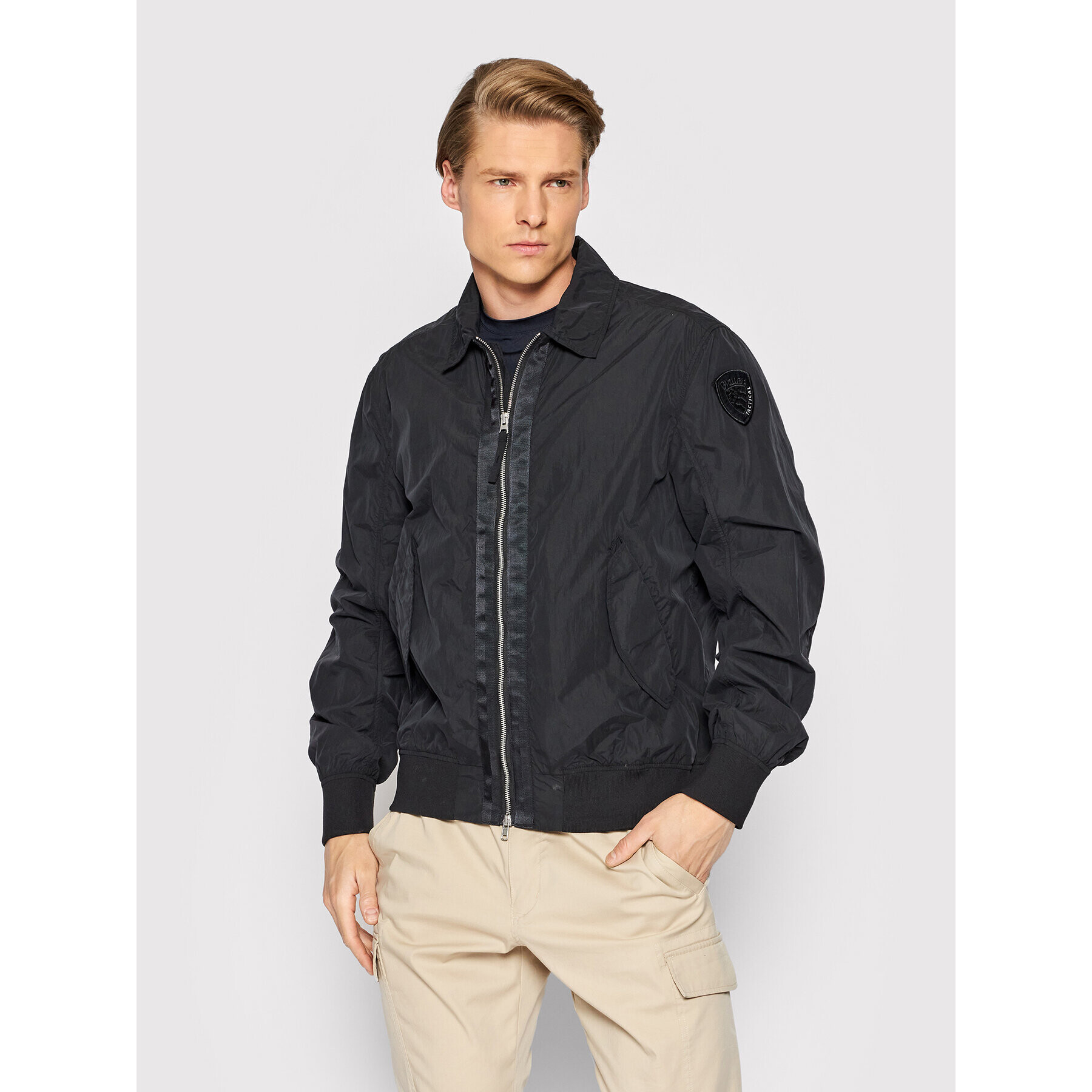 Blauer Bunda bomber Militare Lance 22SBLUC04149-006221 Černá Regular Fit - Pepit.cz