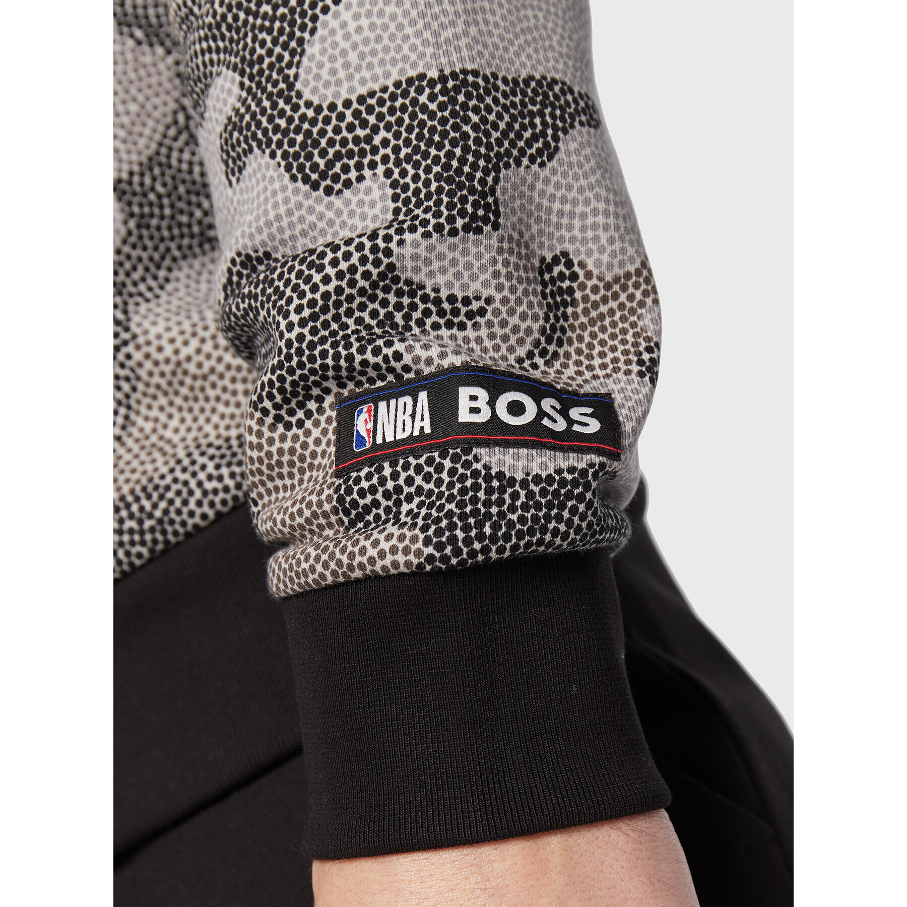 Boss Mikina NBA Camo 50477453 Šedá Regular Fit - Pepit.cz