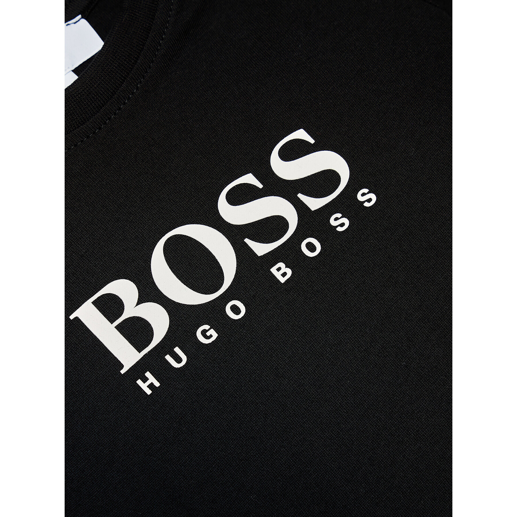 Boss T-Shirt J05P07 Černá Regular Fit - Pepit.cz