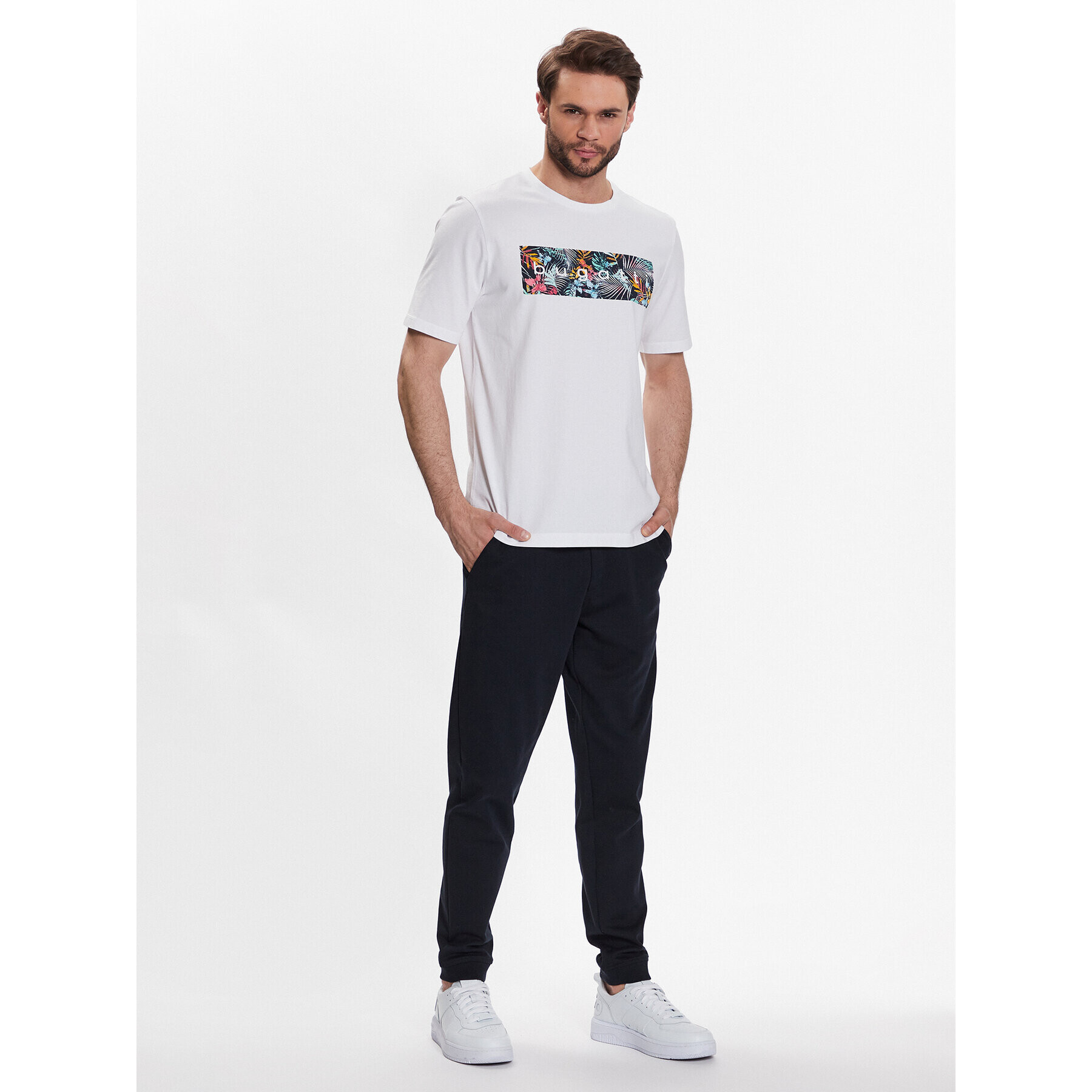 Bugatti T-Shirt 8350 35043 Bílá Regular Fit - Pepit.cz