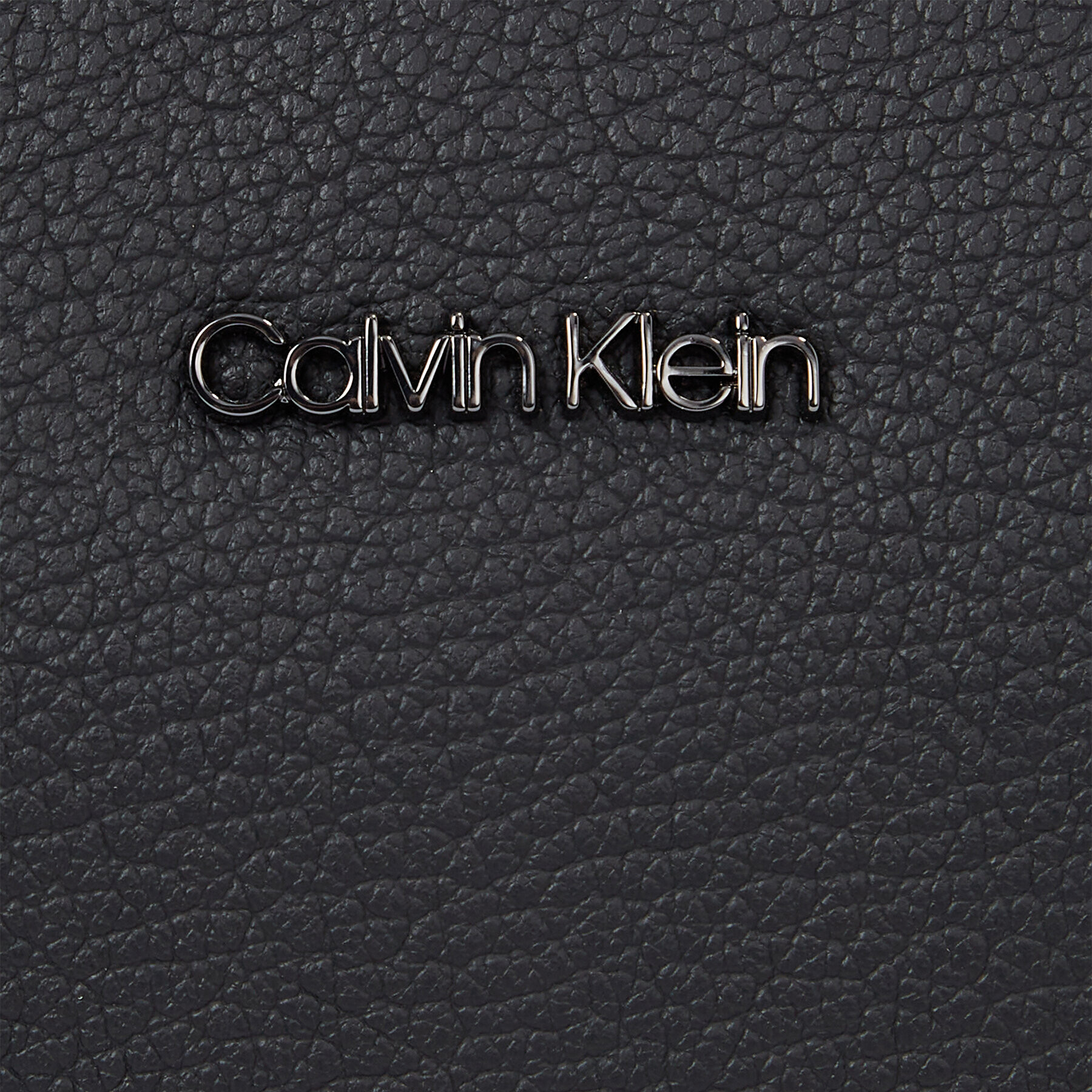 Calvin Klein Brašna Ck Diagonal Compact Case K50K510557 Černá - Pepit.cz