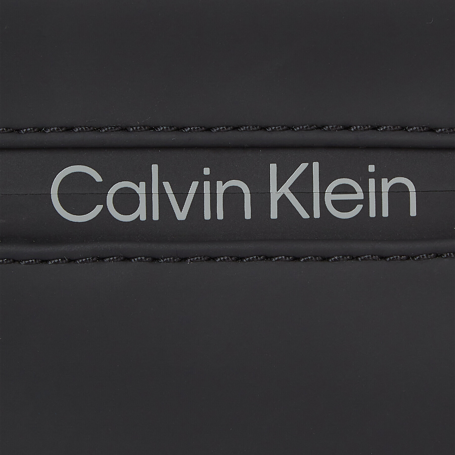 Calvin Klein Brašna Rubberized Conv Flatpack S K50K510795 Černá - Pepit.cz