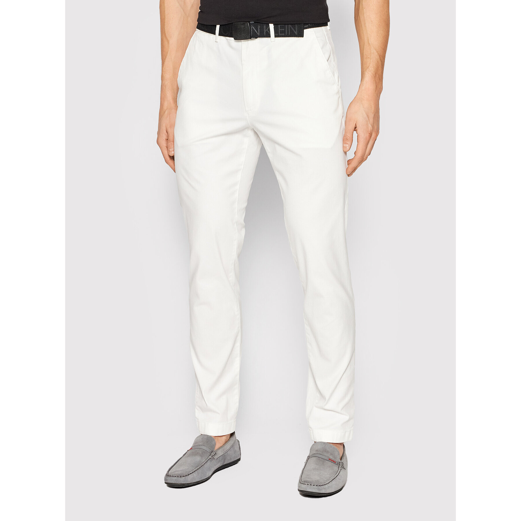 Calvin Klein Chino kalhoty Garment Dye K10K109456 Bílá Slim Fit - Pepit.cz