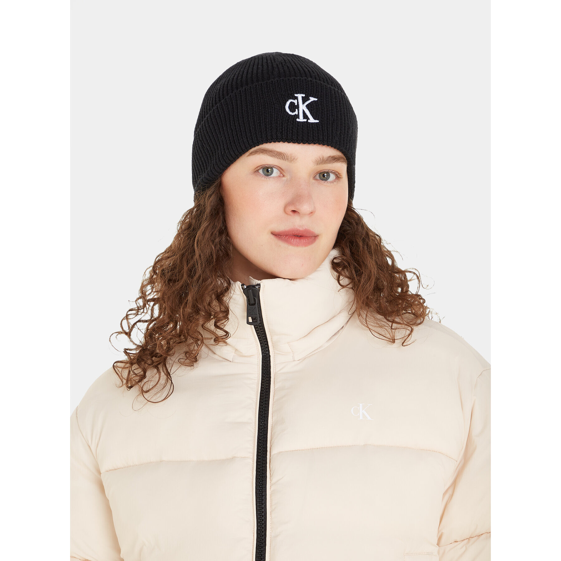 Calvin Klein Jeans Čepice Archive Logo Beanie K60K611255 Černá - Pepit.cz