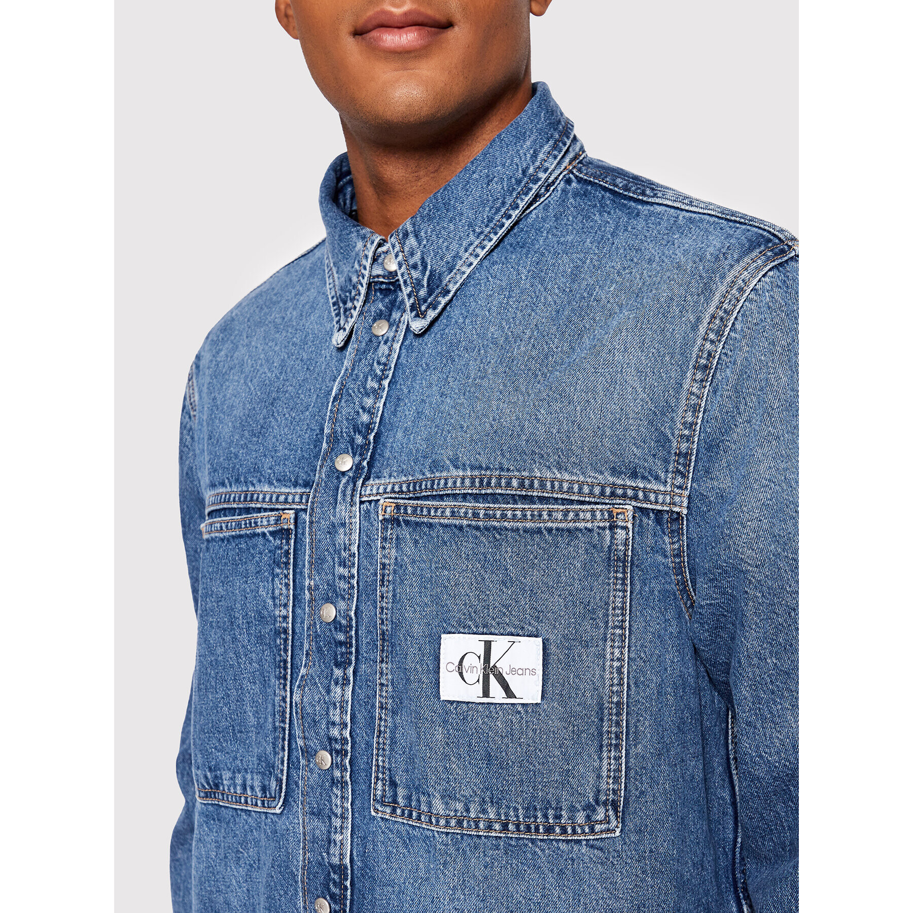 Calvin Klein Jeans džínová košile J30J321539 Tmavomodrá Relaxed Fit - Pepit.cz