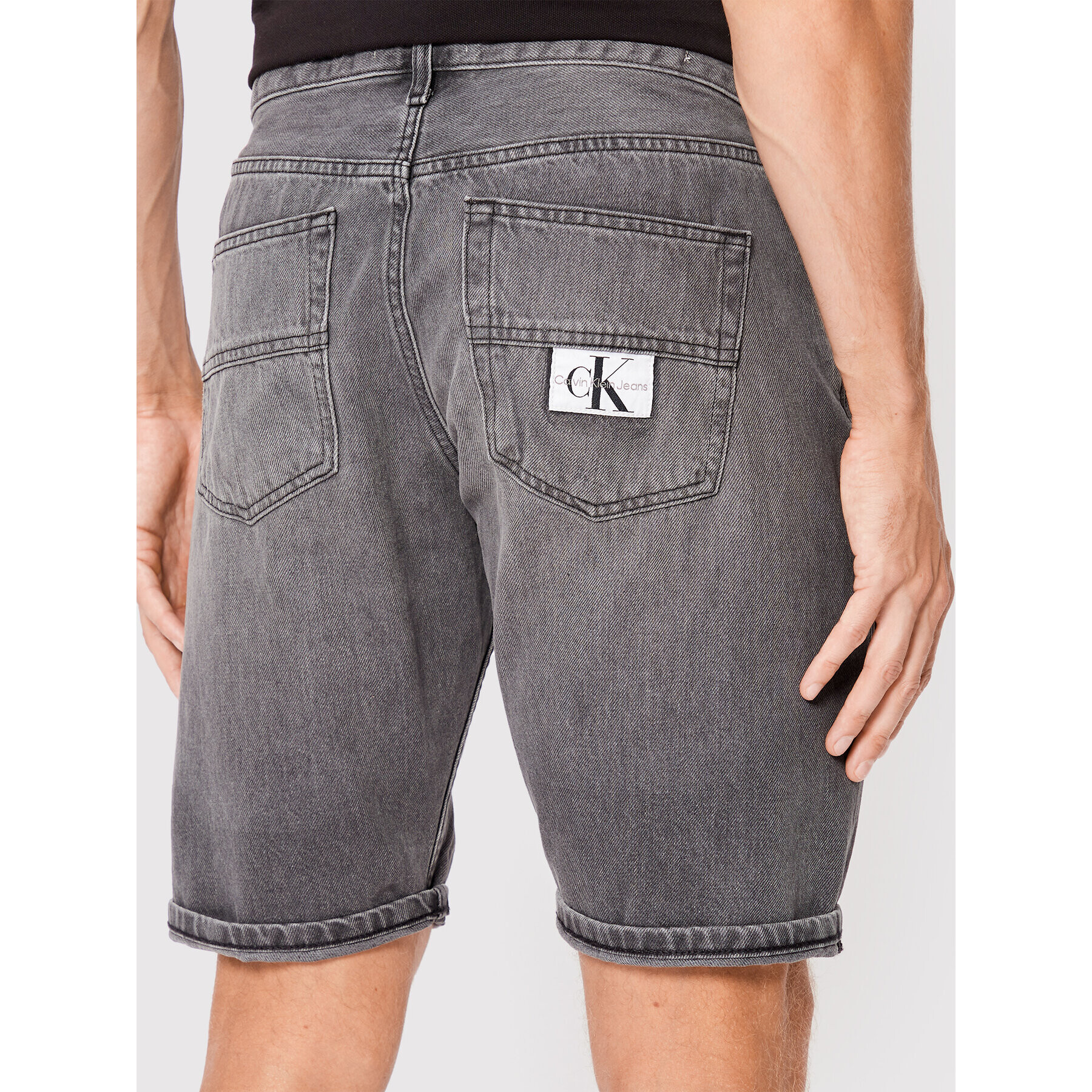 Calvin Klein Jeans Džínové šortky J30J320532 Šedá Regular Fit - Pepit.cz