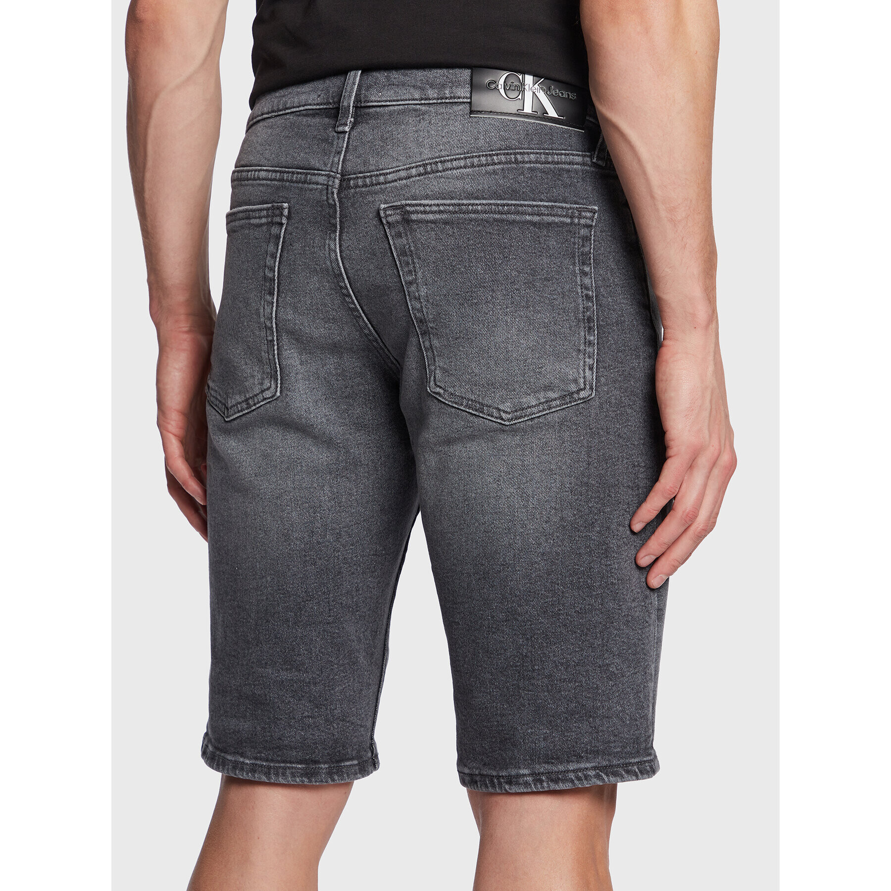 Calvin Klein Jeans Džínové šortky J30J322786 Šedá Slim Fit - Pepit.cz