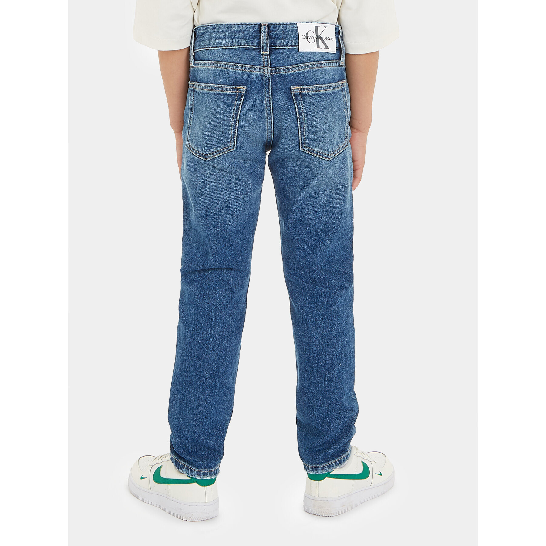 Calvin Klein Jeans Jeansy Dad IB0IB01786 Modrá Tapered Fit - Pepit.cz