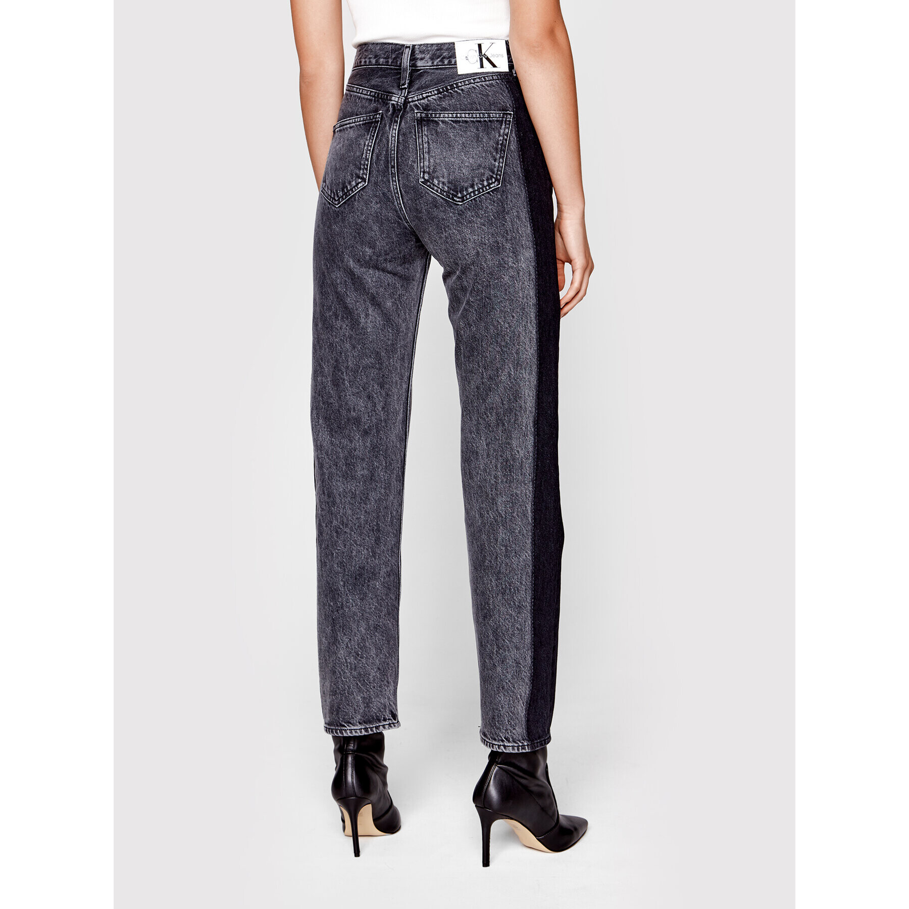 Calvin Klein Jeans Jeansy J20J219326 Šedá Straight Leg - Pepit.cz