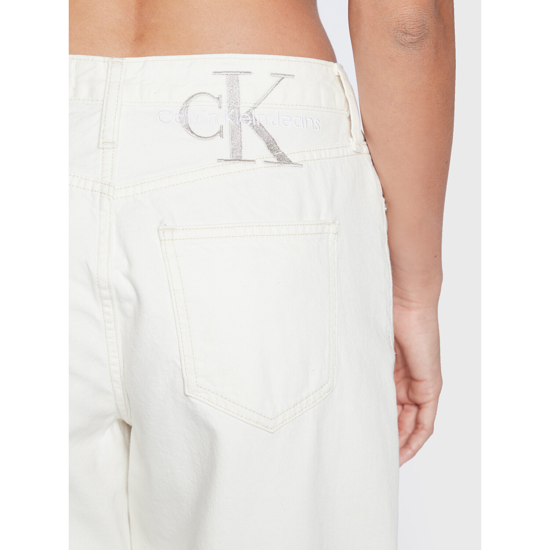 Calvin Klein Jeans Jeansy J20J219540 Bílá Regular Fit - Pepit.cz