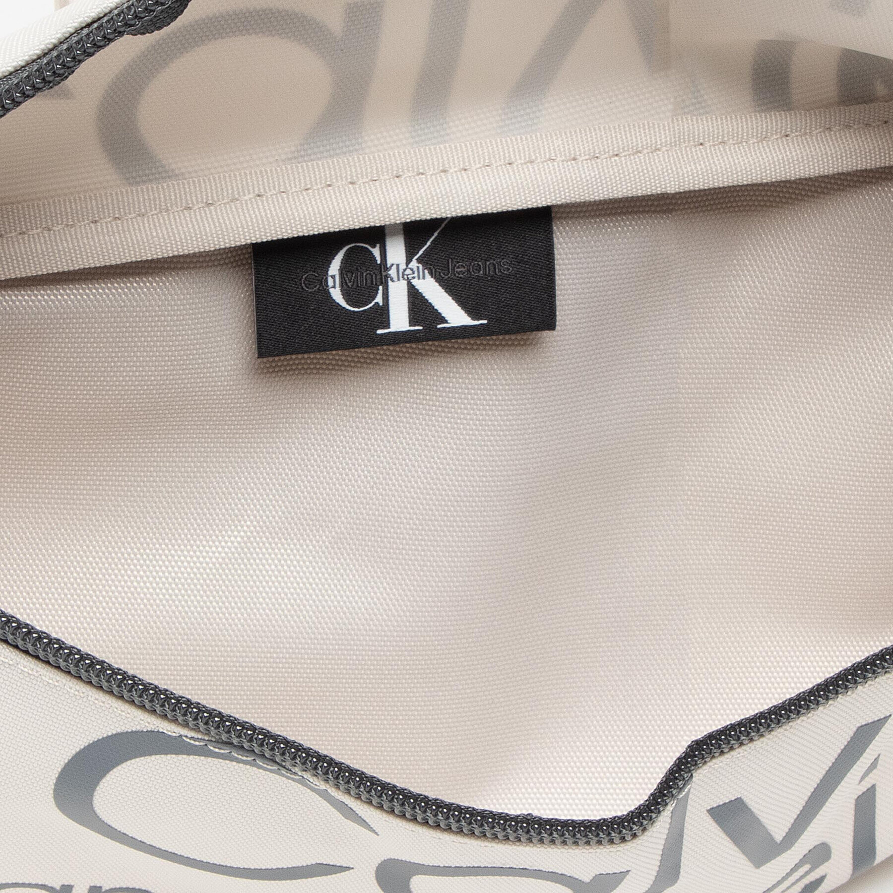 Calvin Klein Jeans Ledvinka Sport Essentials Waistbag38 Aop K50K509826 Šedá - Pepit.cz