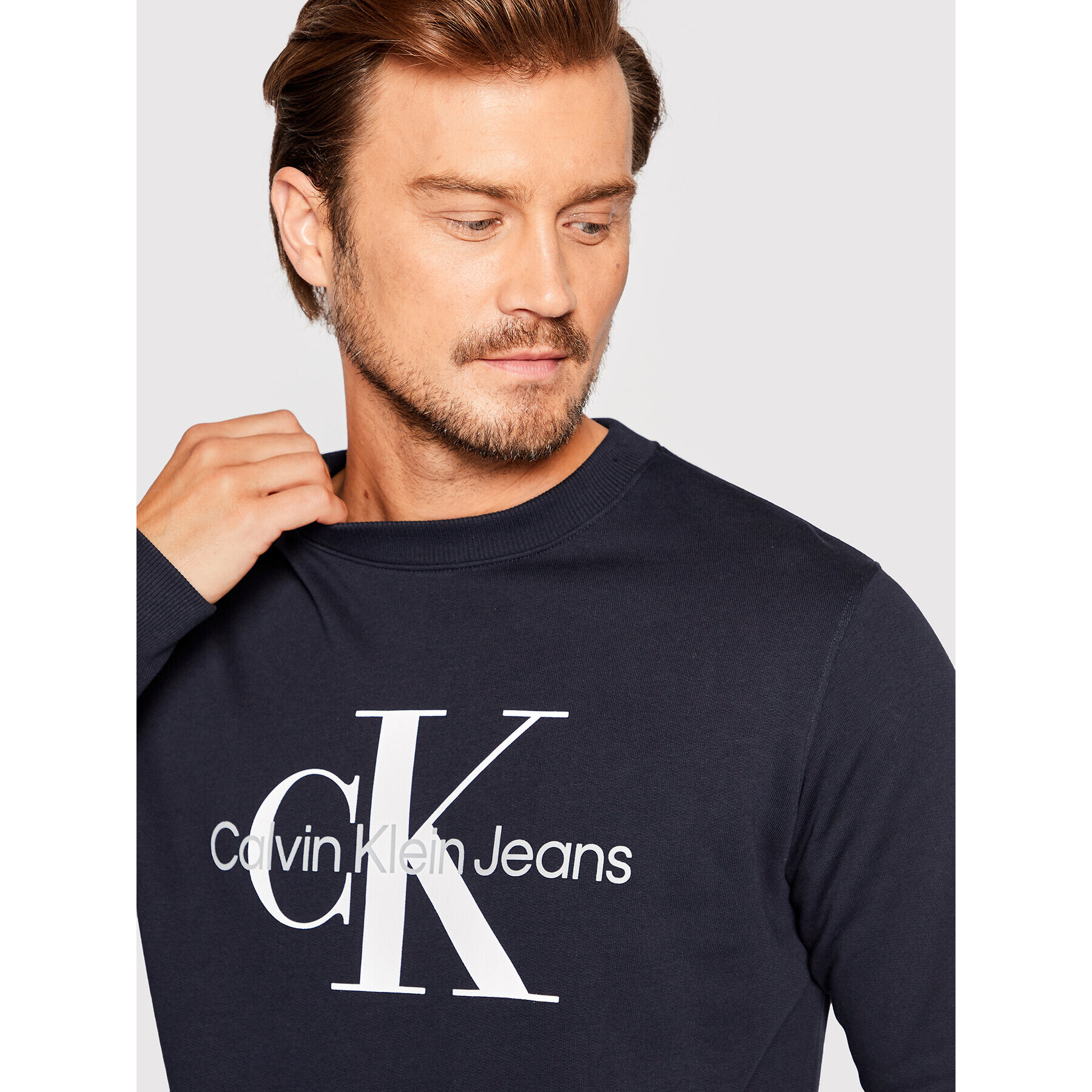 Calvin Klein Jeans Mikina J30J320933 Tmavomodrá Regular Fit - Pepit.cz