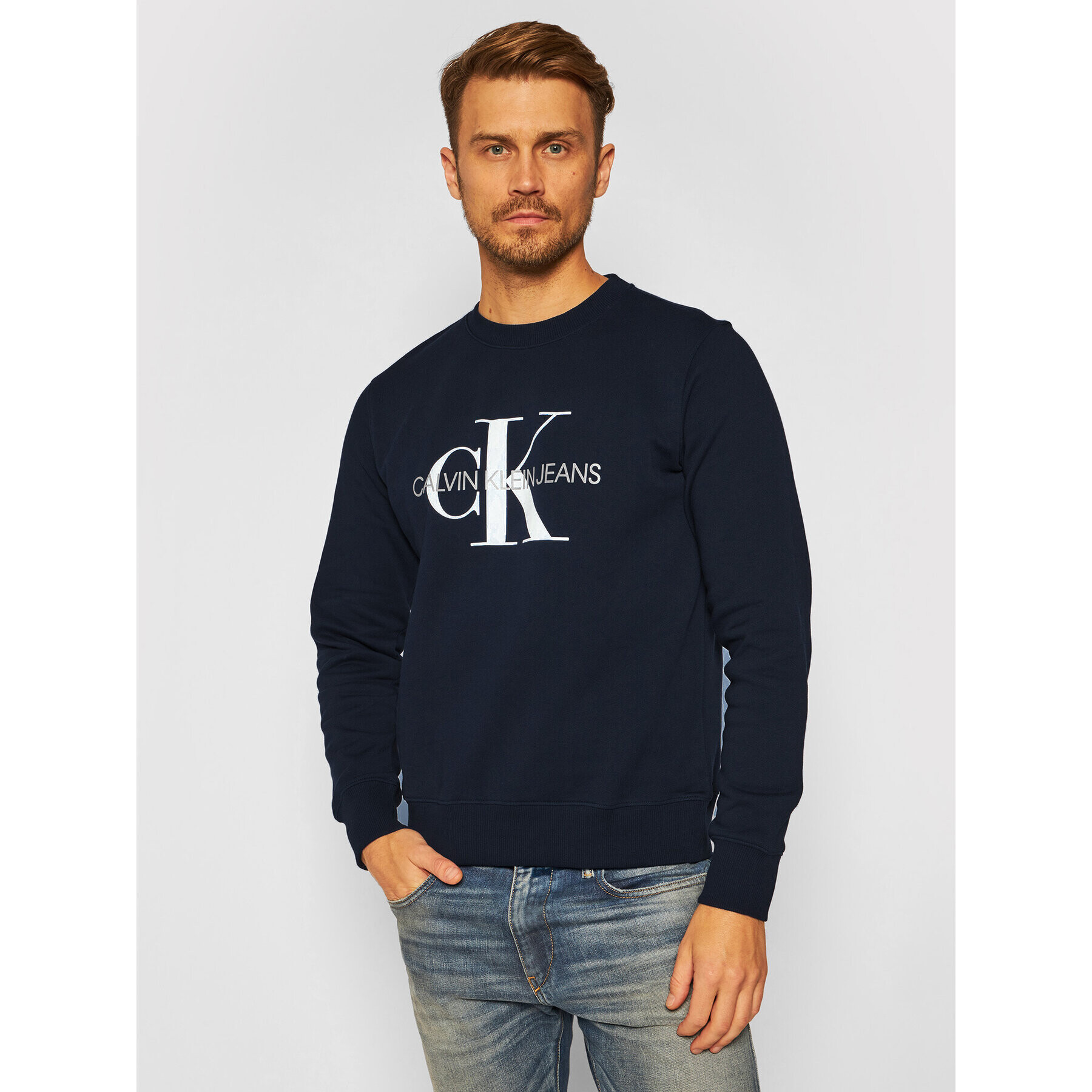 Calvin Klein Jeans Mikina Monogram Logo J30J314313 Tmavomodrá Regular Fit - Pepit.cz