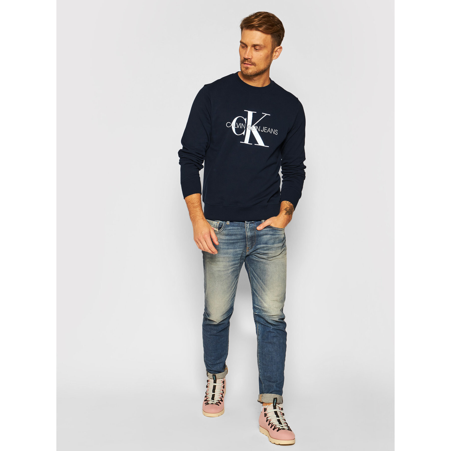 Calvin Klein Jeans Mikina Monogram Logo J30J314313 Tmavomodrá Regular Fit - Pepit.cz