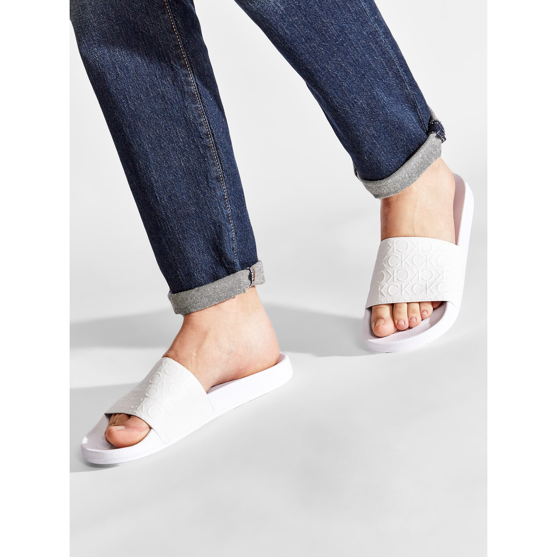 Calvin Klein Jeans Nazouváky Pool Slide High Freq HM0HM00460 Bílá - Pepit.cz