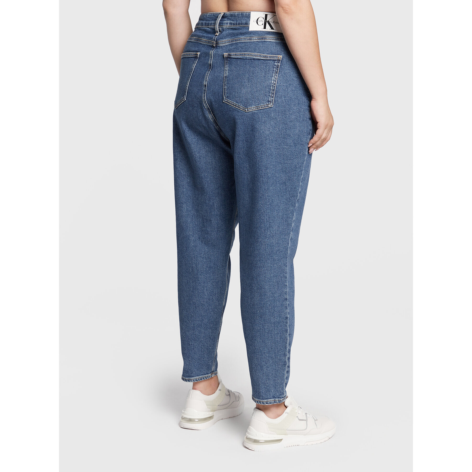 Calvin Klein Jeans Plus Jeansy J20J217529 Modrá Mom Fit - Pepit.cz