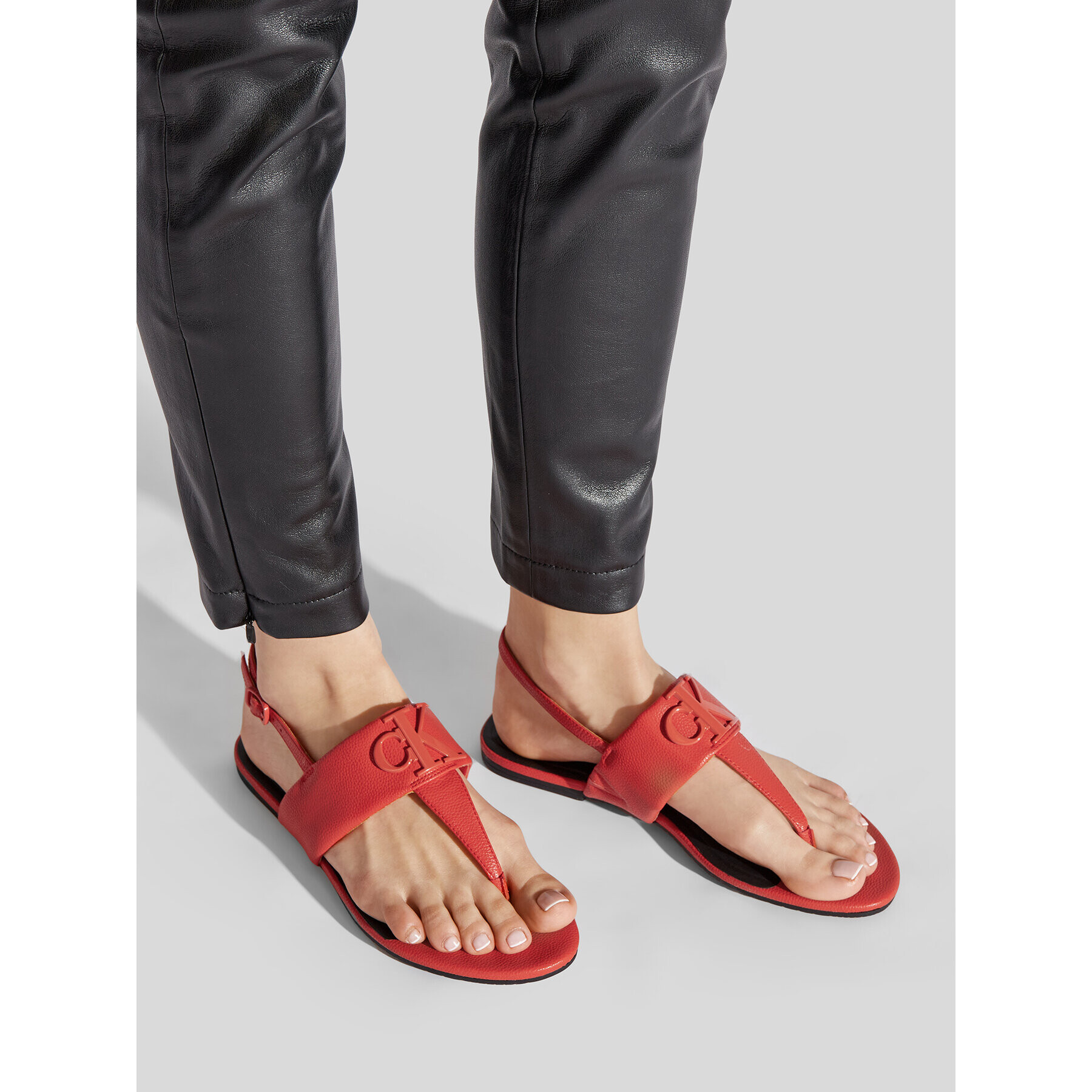 Calvin Klein Jeans Sandály Flat Sandal Hw Lth 2 YW0YW00544 Červená - Pepit.cz