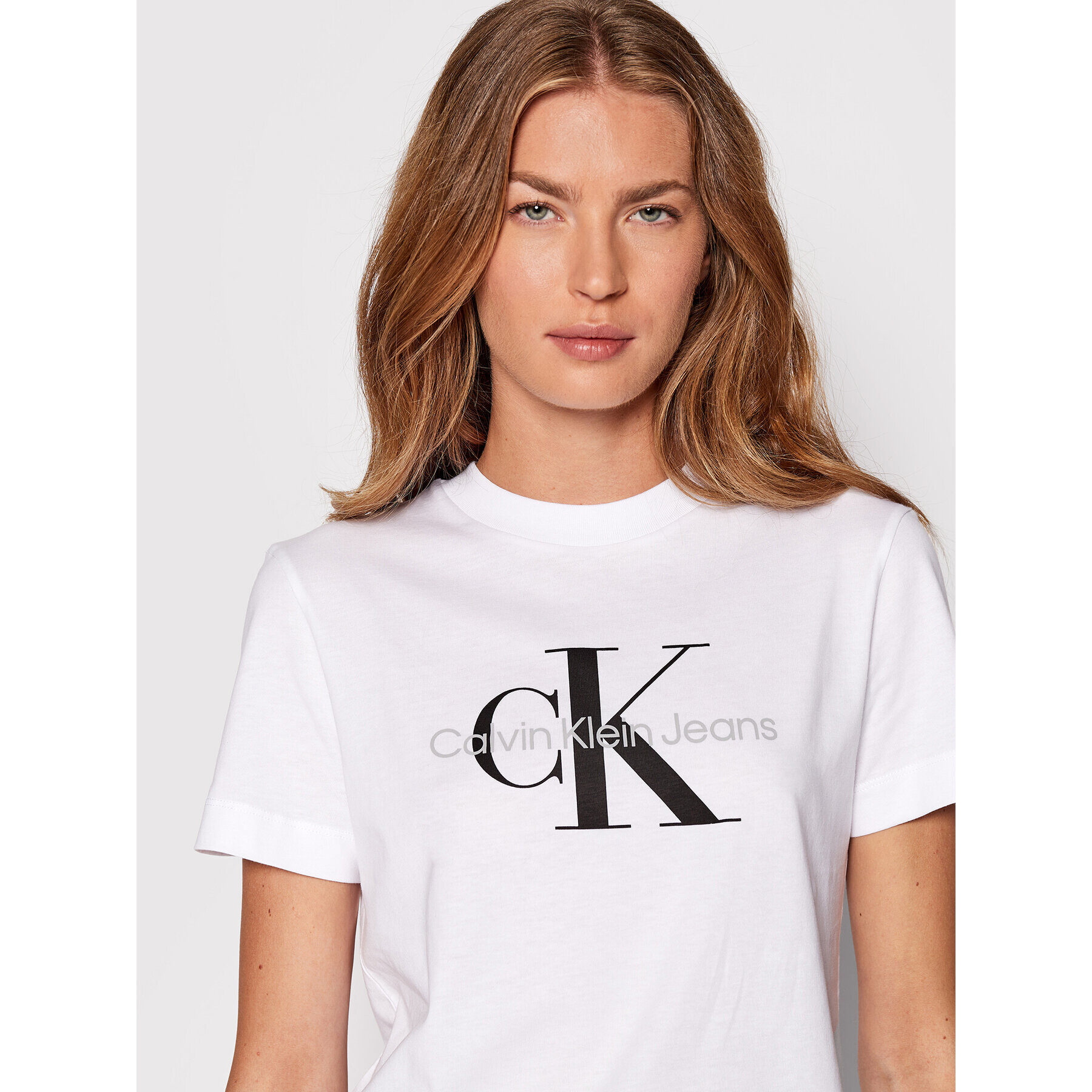 Calvin Klein Jeans T-Shirt J20J219142 Bílá Regular Fit - Pepit.cz